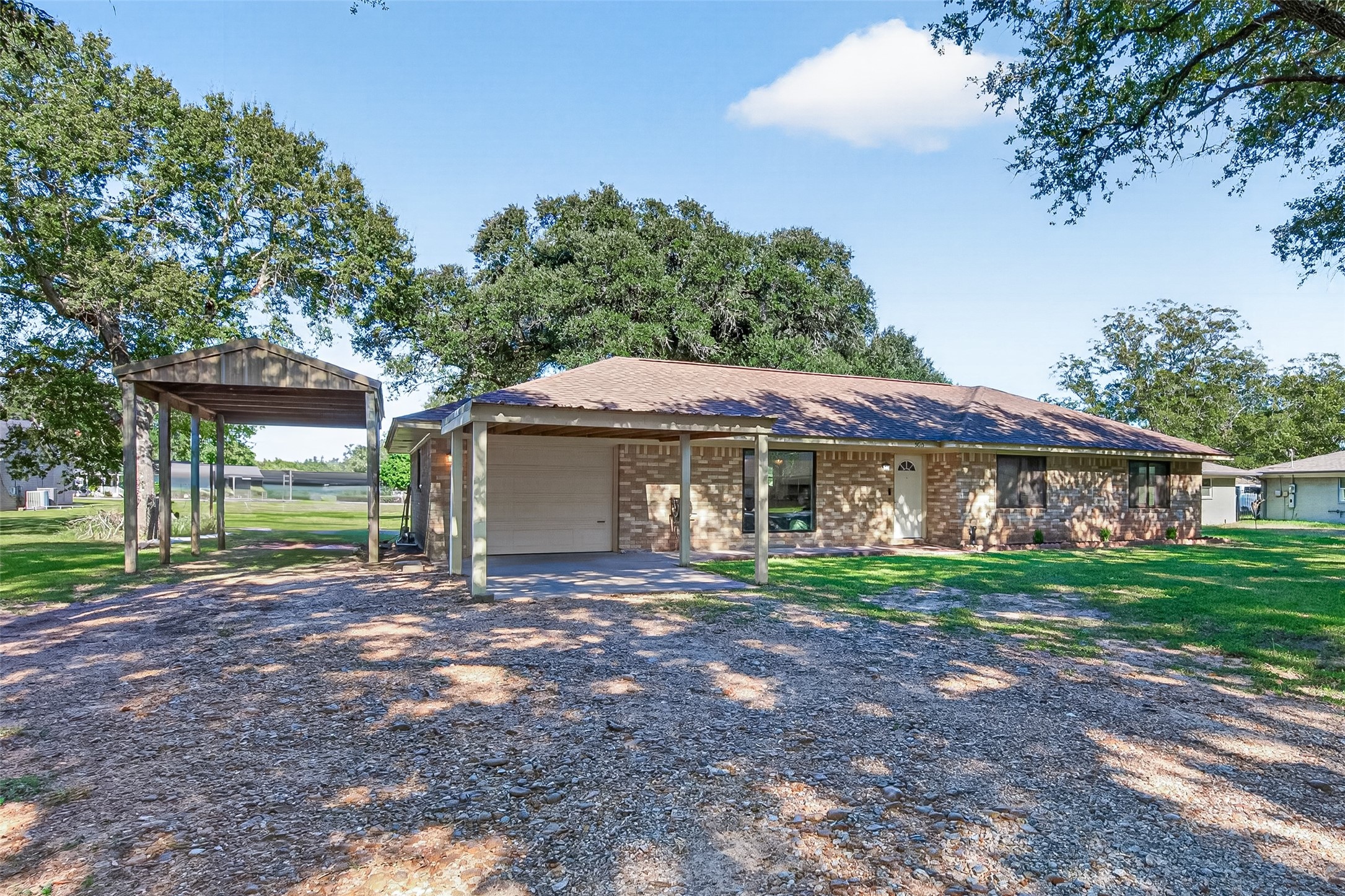 9615 Union Street Property Photo 1