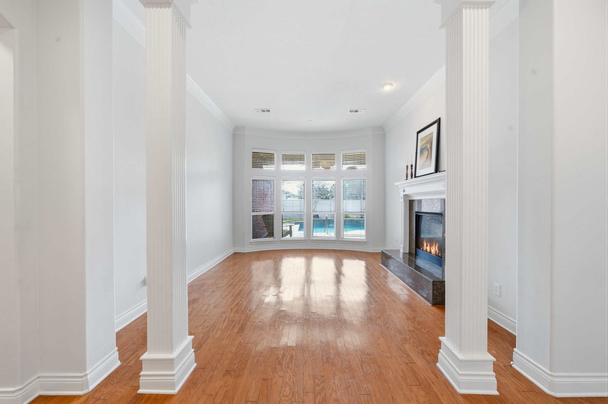1227 Wellshire Drive Property Photo 8