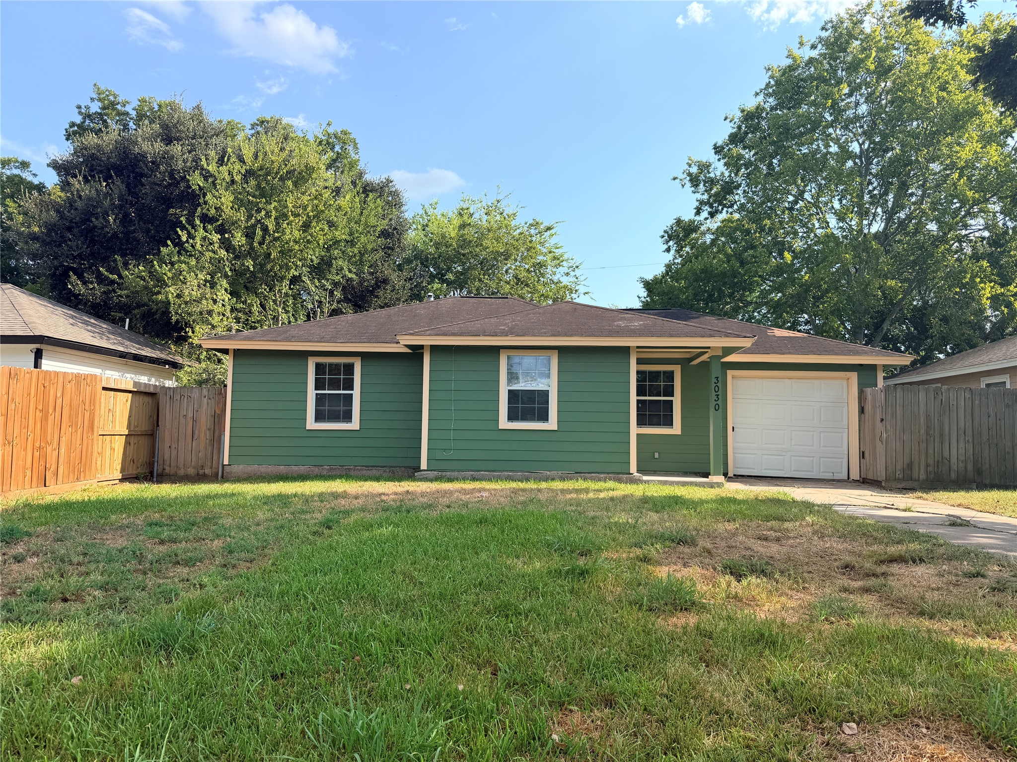 3030 Friar Point Road Property Photo 1