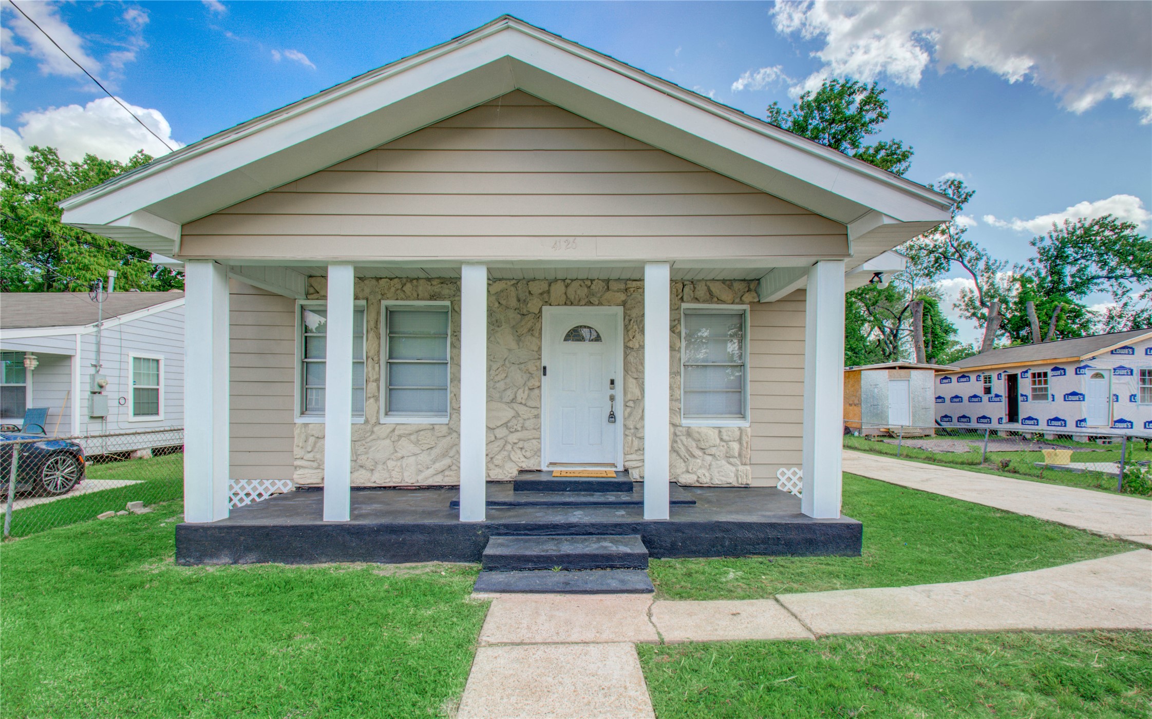 4126 Alvin Street Property Photo 3