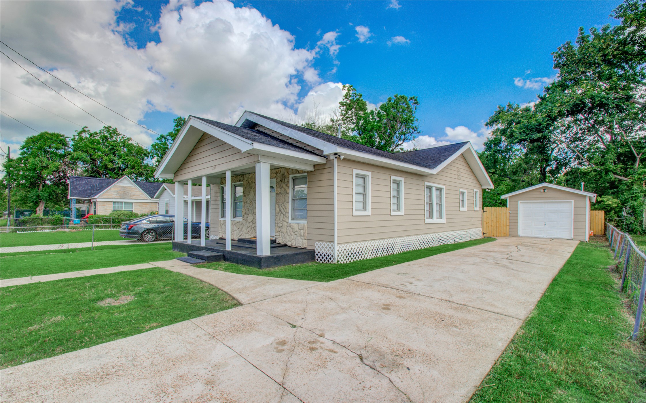 4126 Alvin Street Property Photo 4