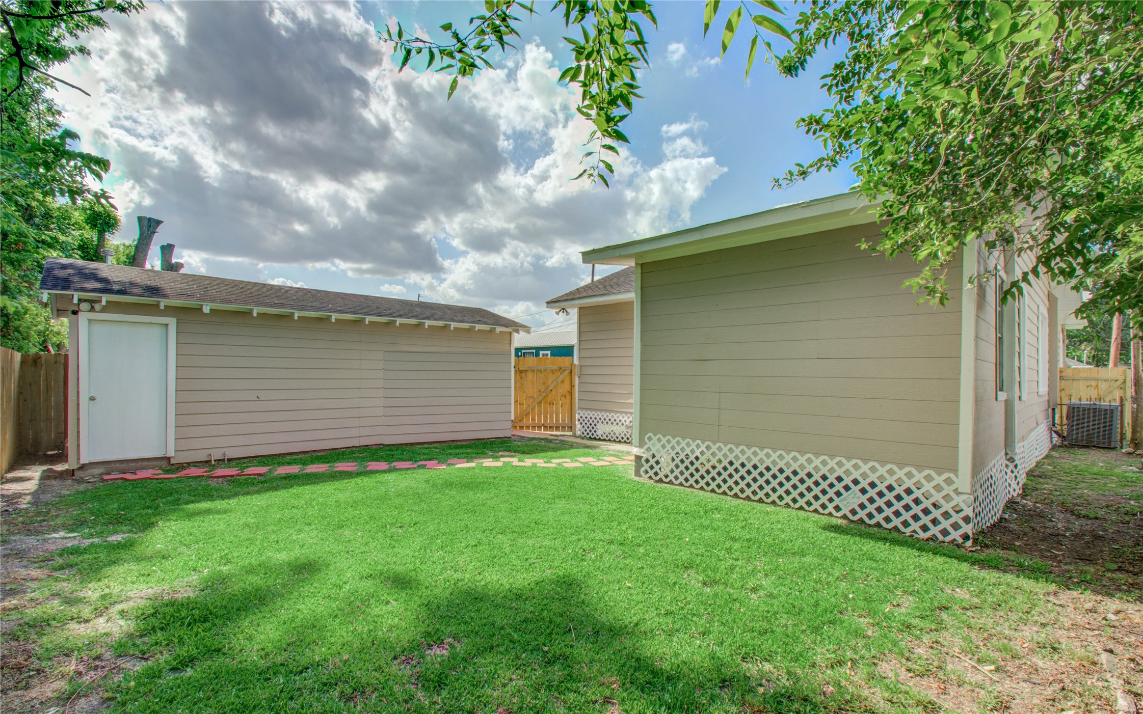 4126 Alvin Street Property Photo 21
