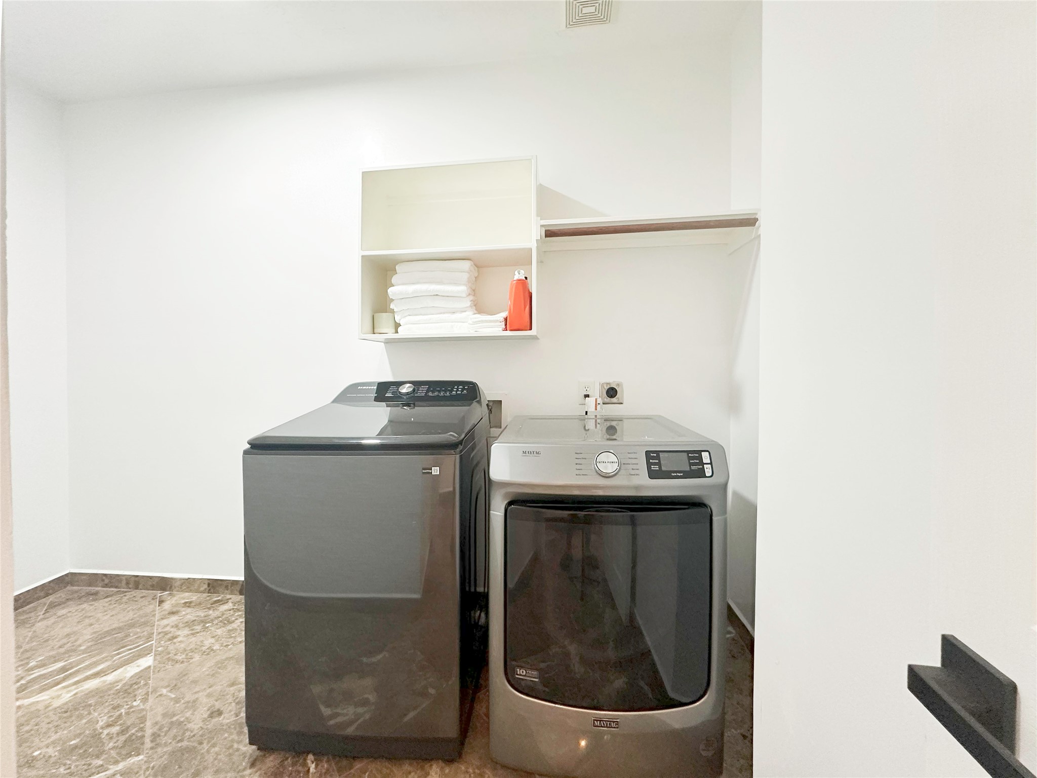 12114 Saybrook Point Lane Property Photo 23