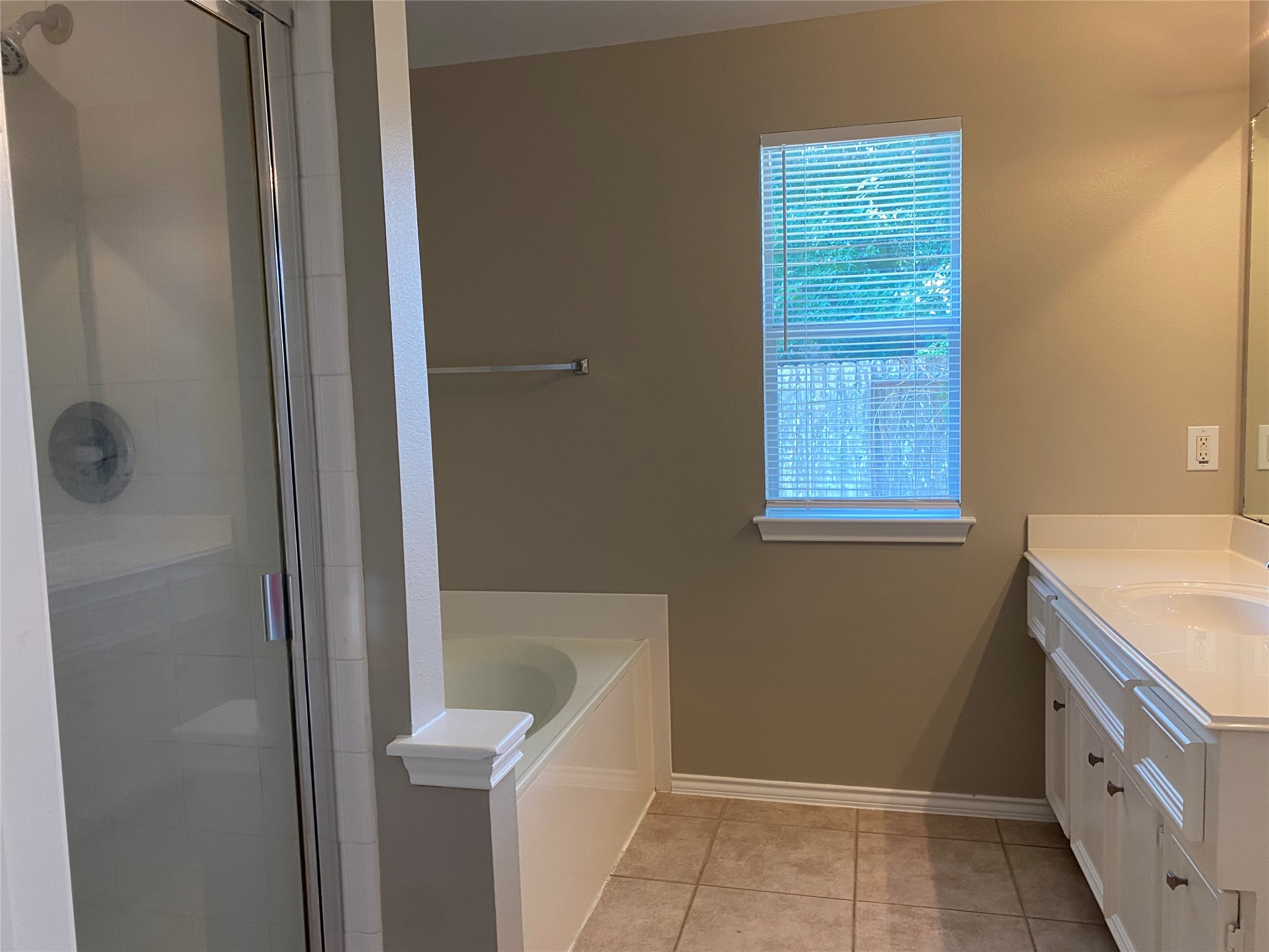 12718 Great Sands Drive Property Photo 12