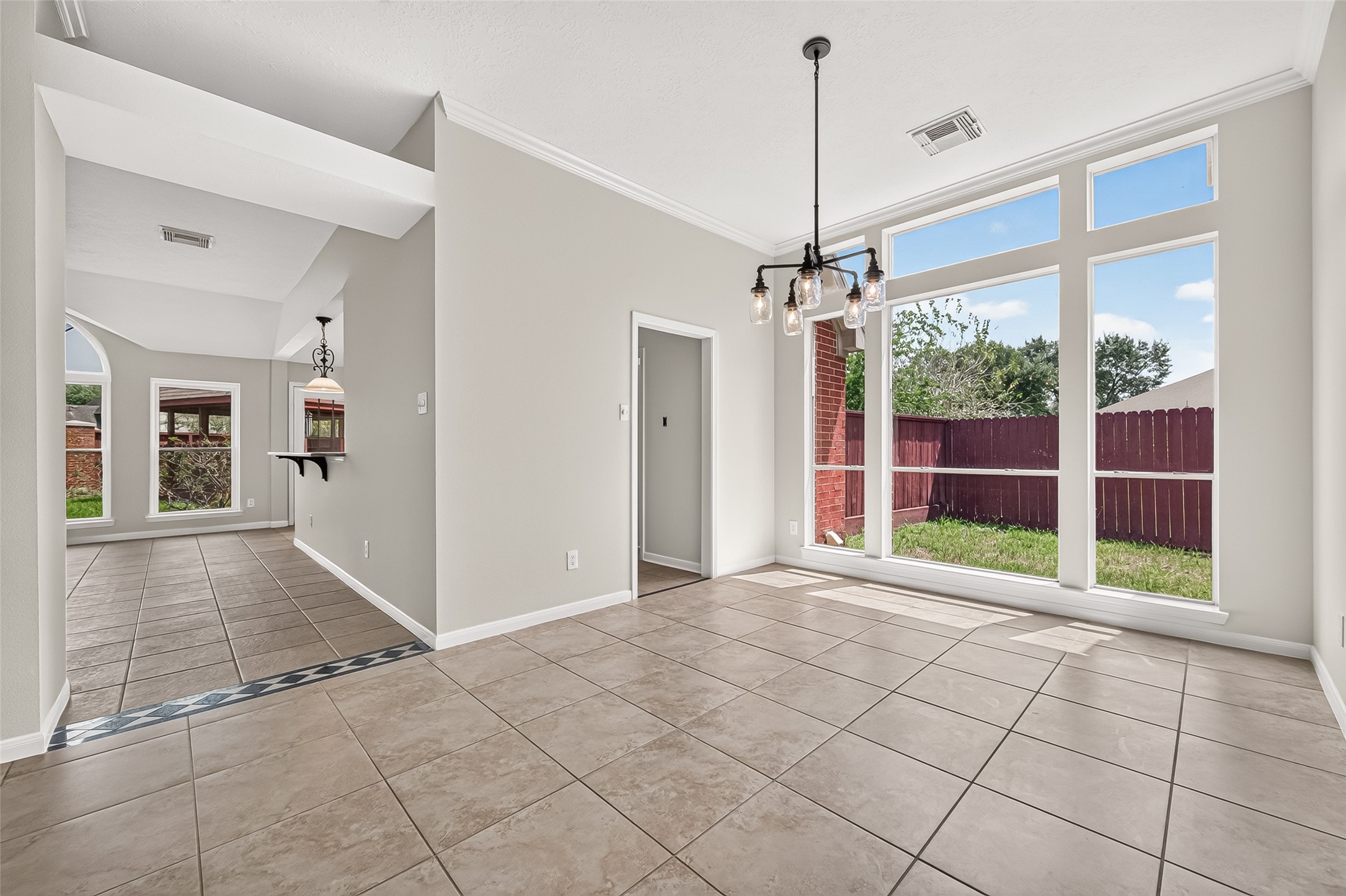 15418 Park Glen Drive Property Photo 9