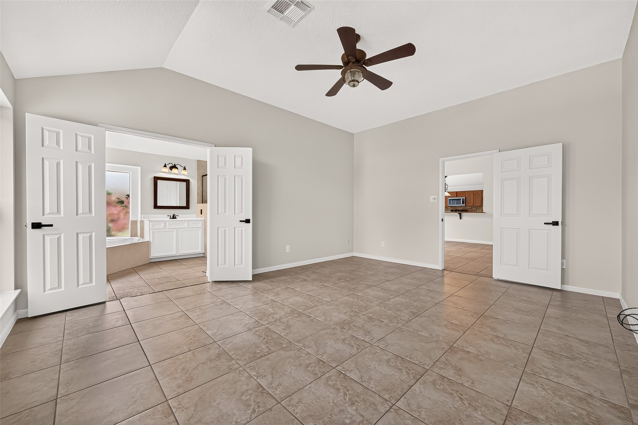 15418 Park Glen Drive Property Photo 25