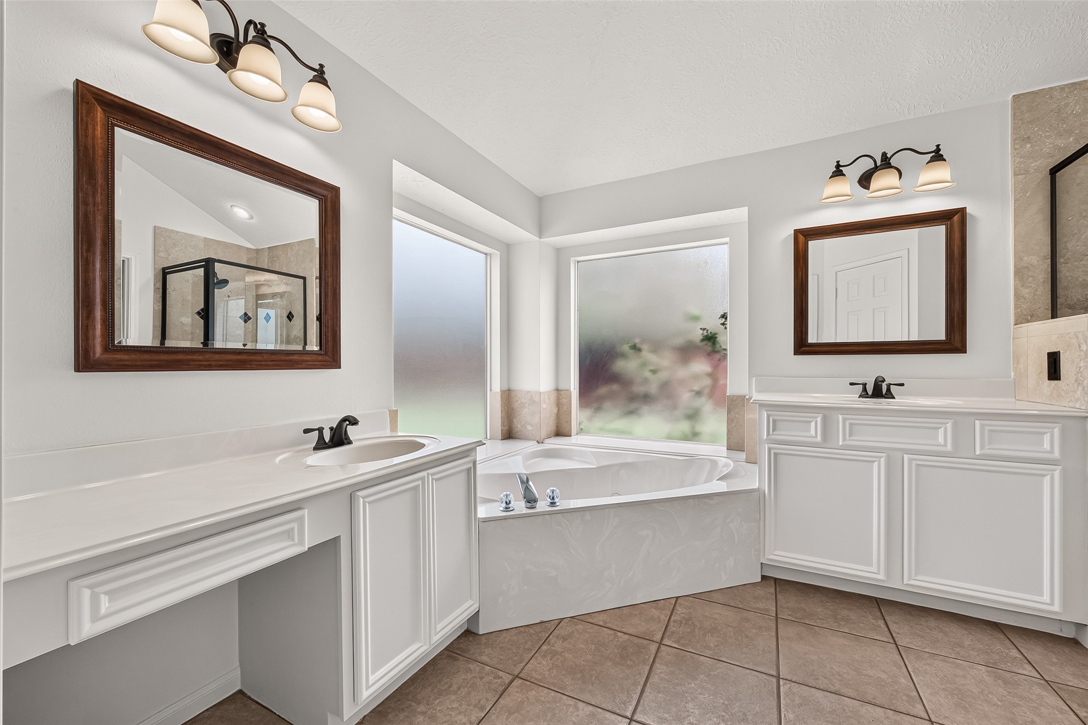15418 Park Glen Drive Property Photo 27
