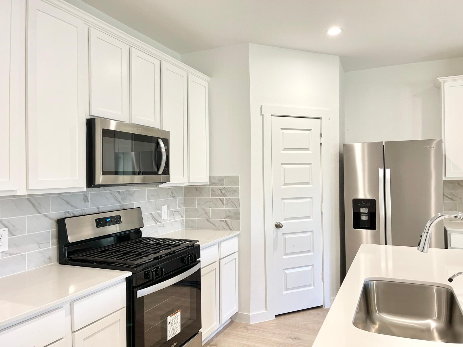 30007 Foxtail Pine Court Property Photo 8