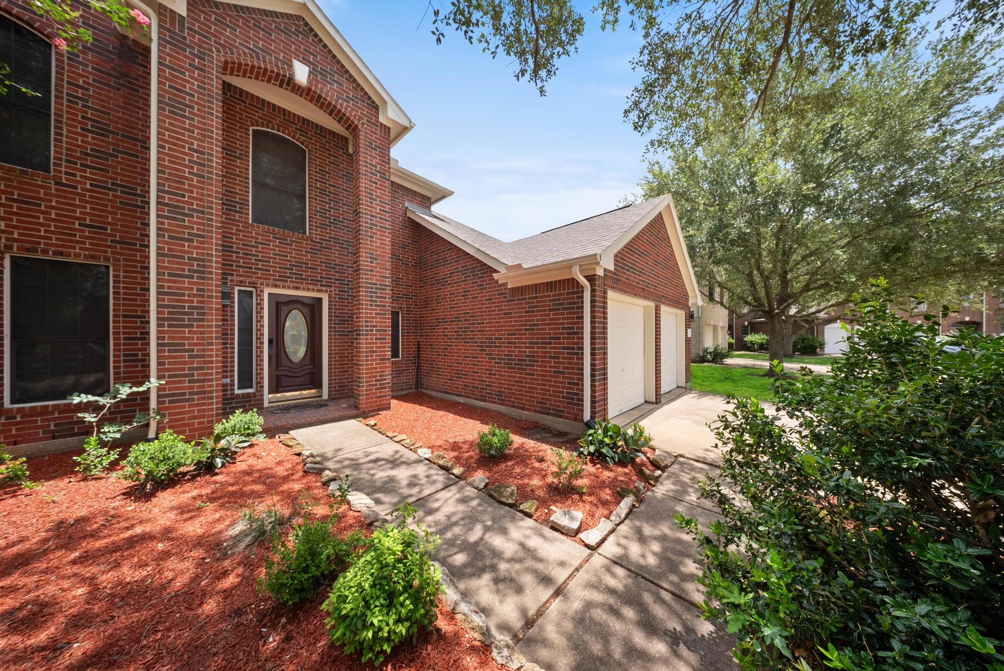8311 Sierra Hill Court Property Photo 4
