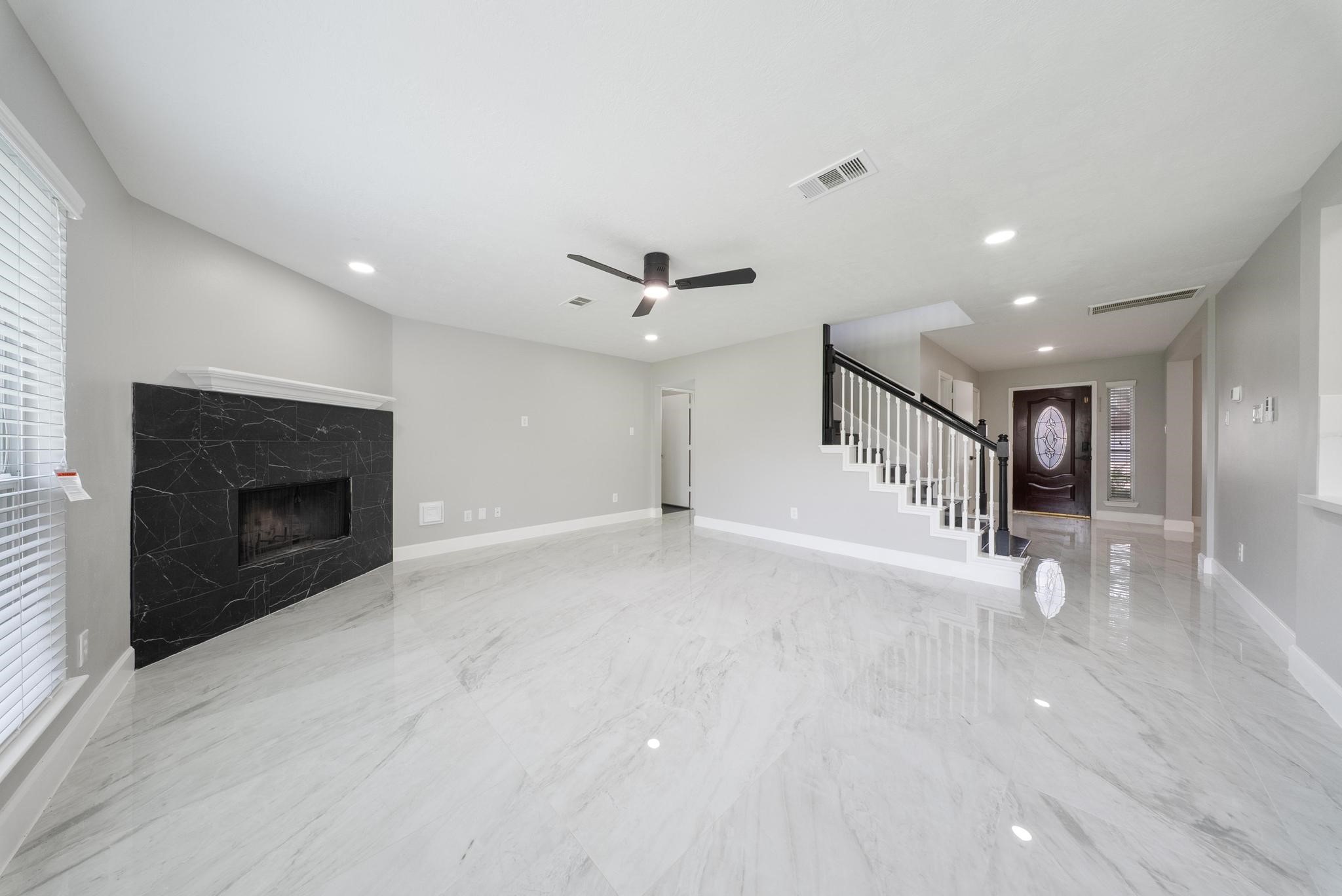8311 Sierra Hill Court Property Photo 7