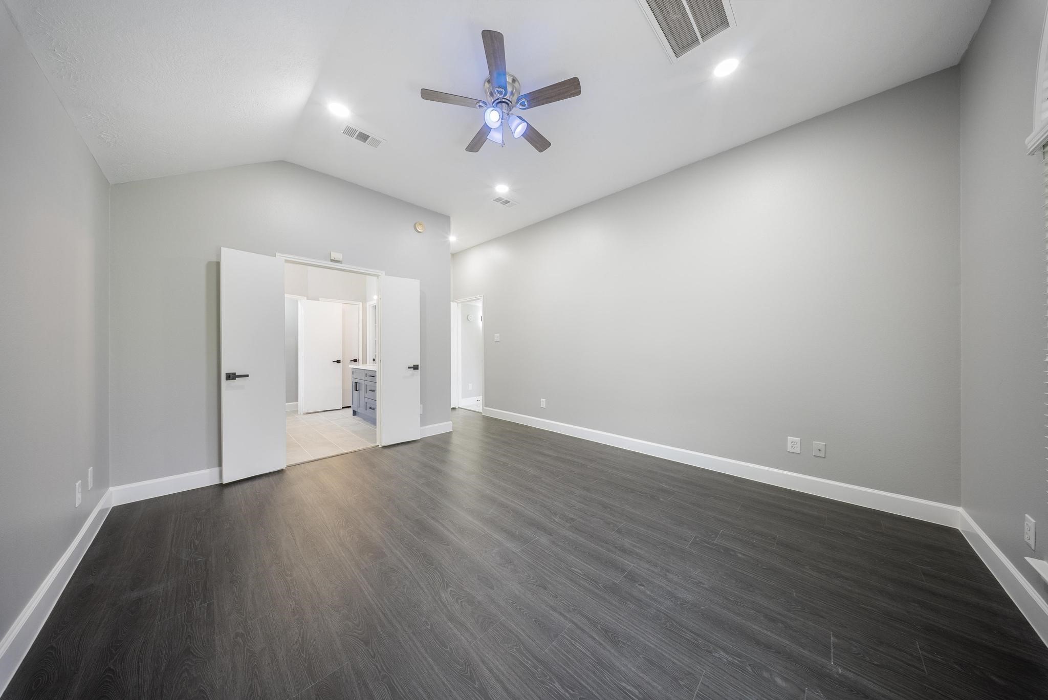 8311 Sierra Hill Court Property Photo 16