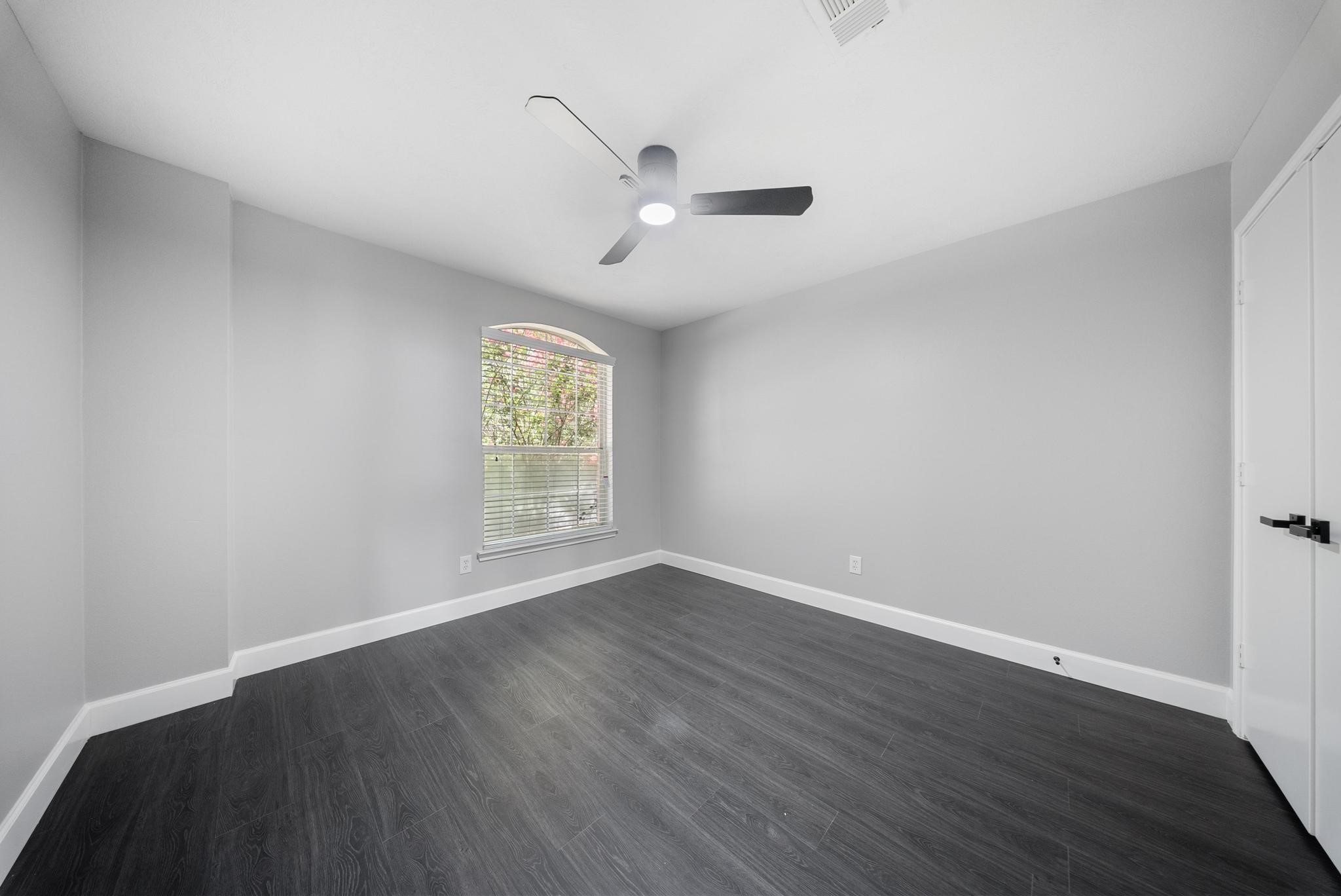 8311 Sierra Hill Court Property Photo 25