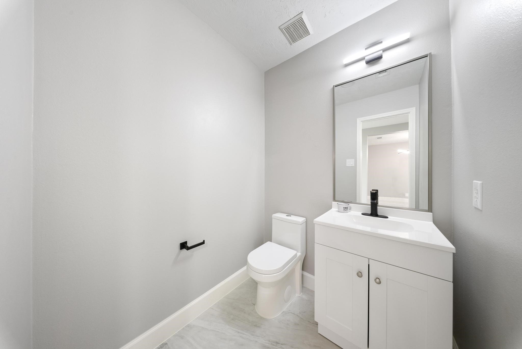 8311 Sierra Hill Court Property Photo 27