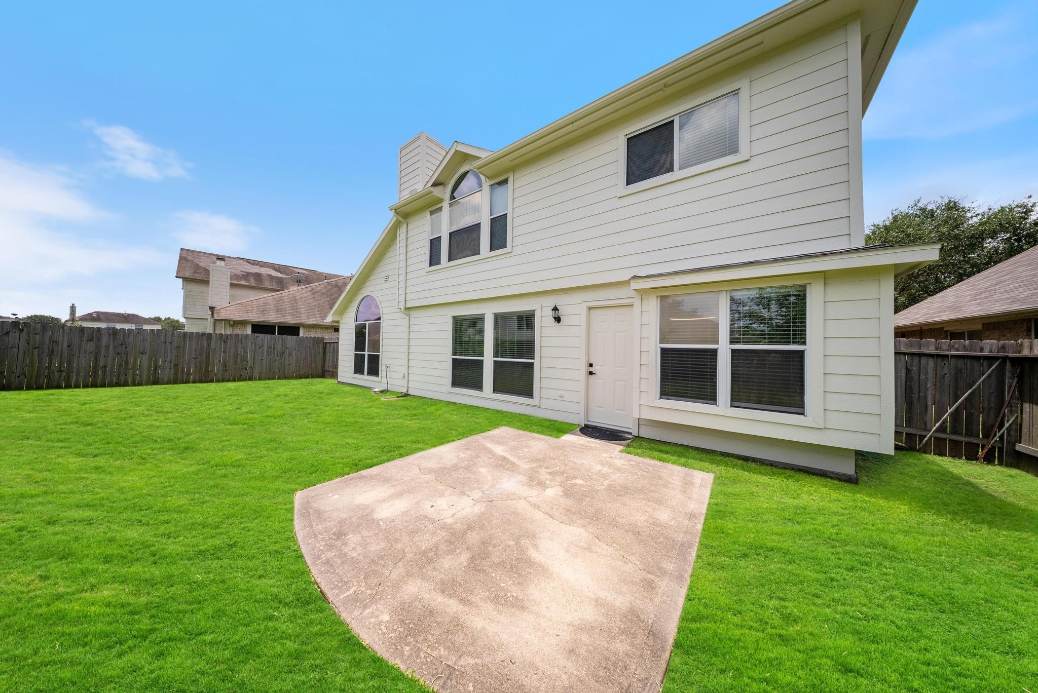 8311 Sierra Hill Court Property Photo 29
