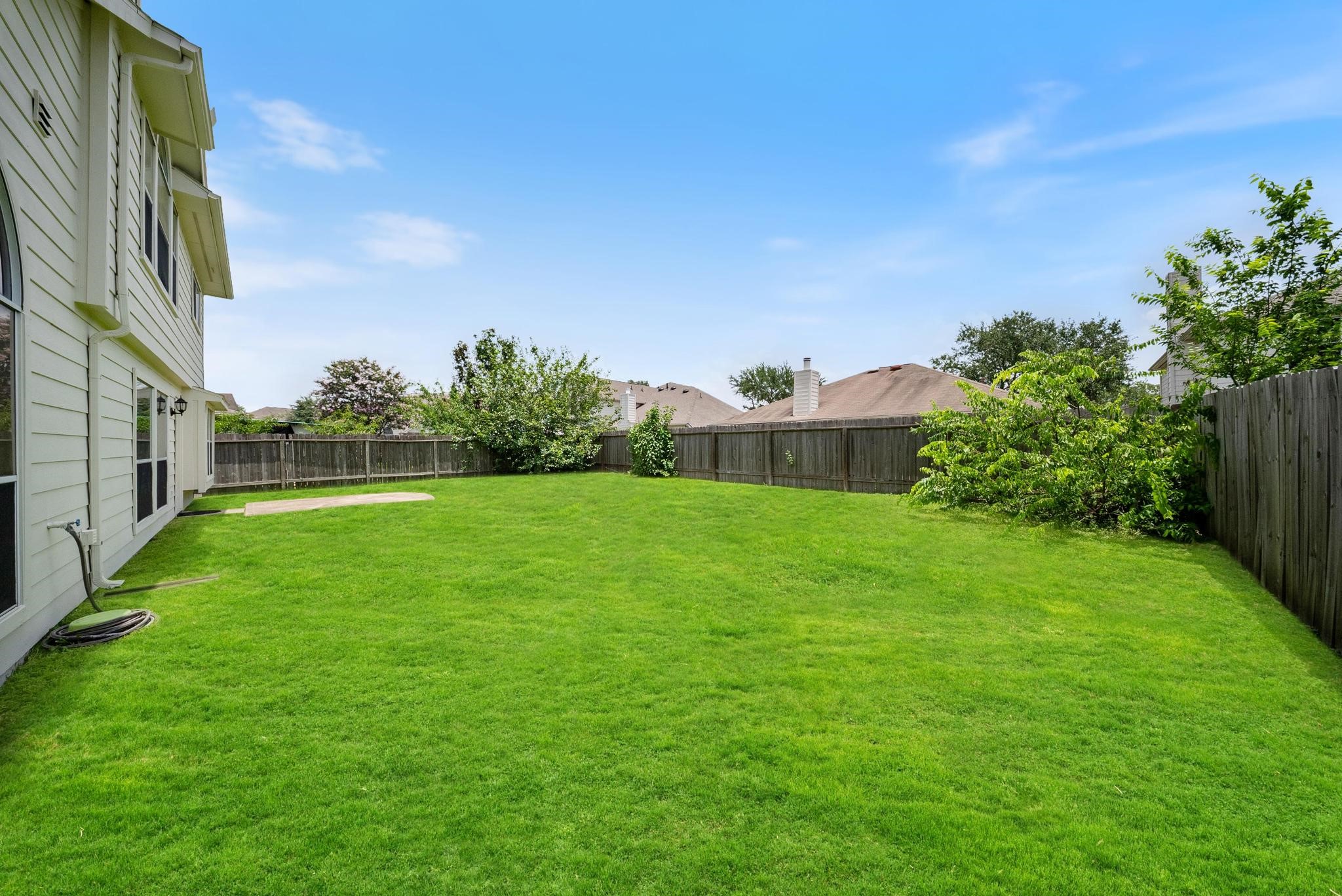 8311 Sierra Hill Court Property Photo 30