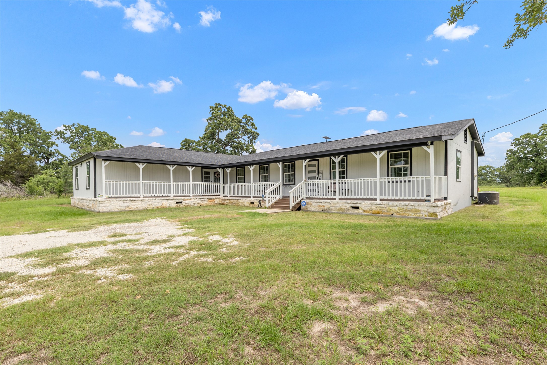 3508 Dick Barnes Loop Property Photo 4