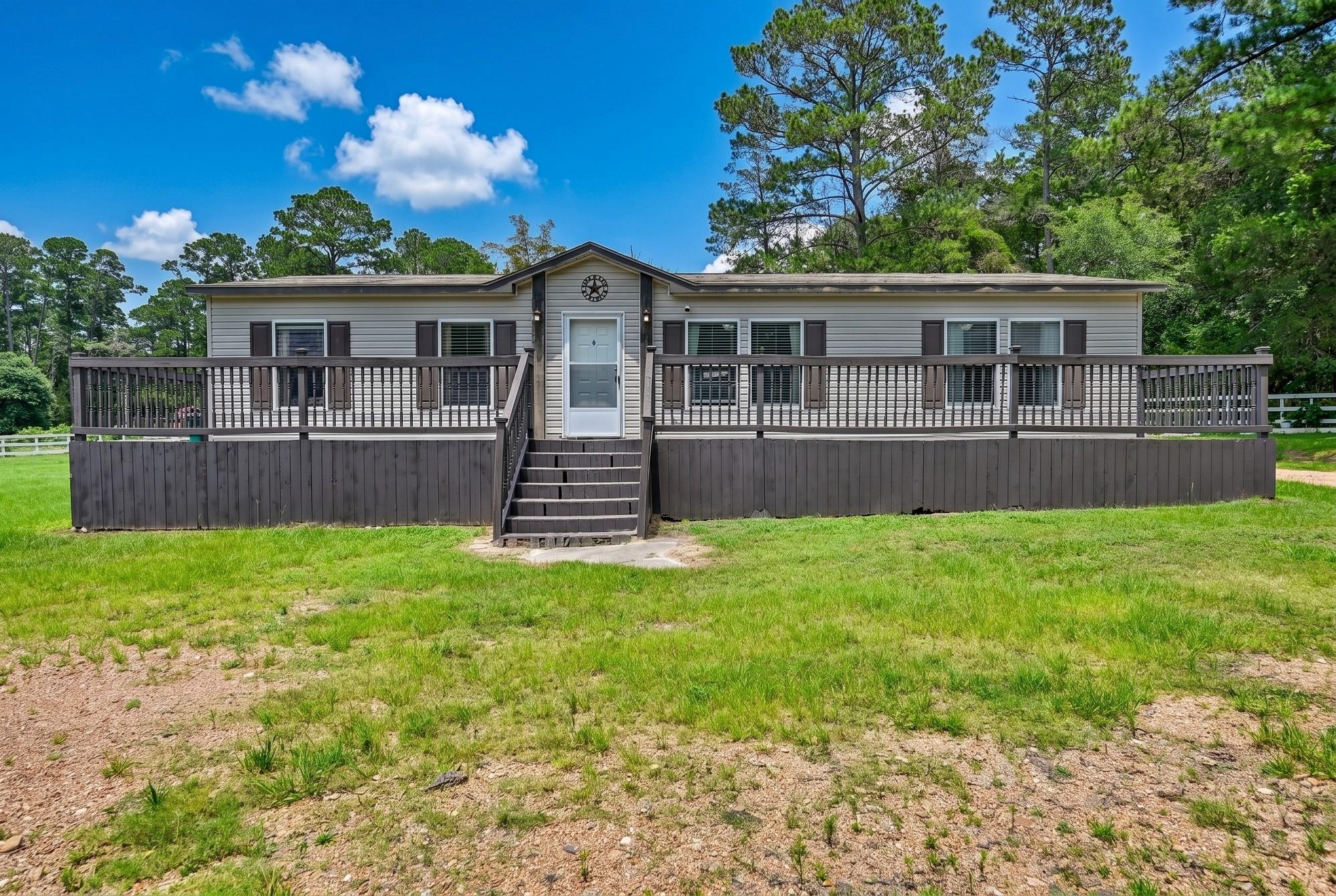 1182 Oak Crest Drive Property Photo 4