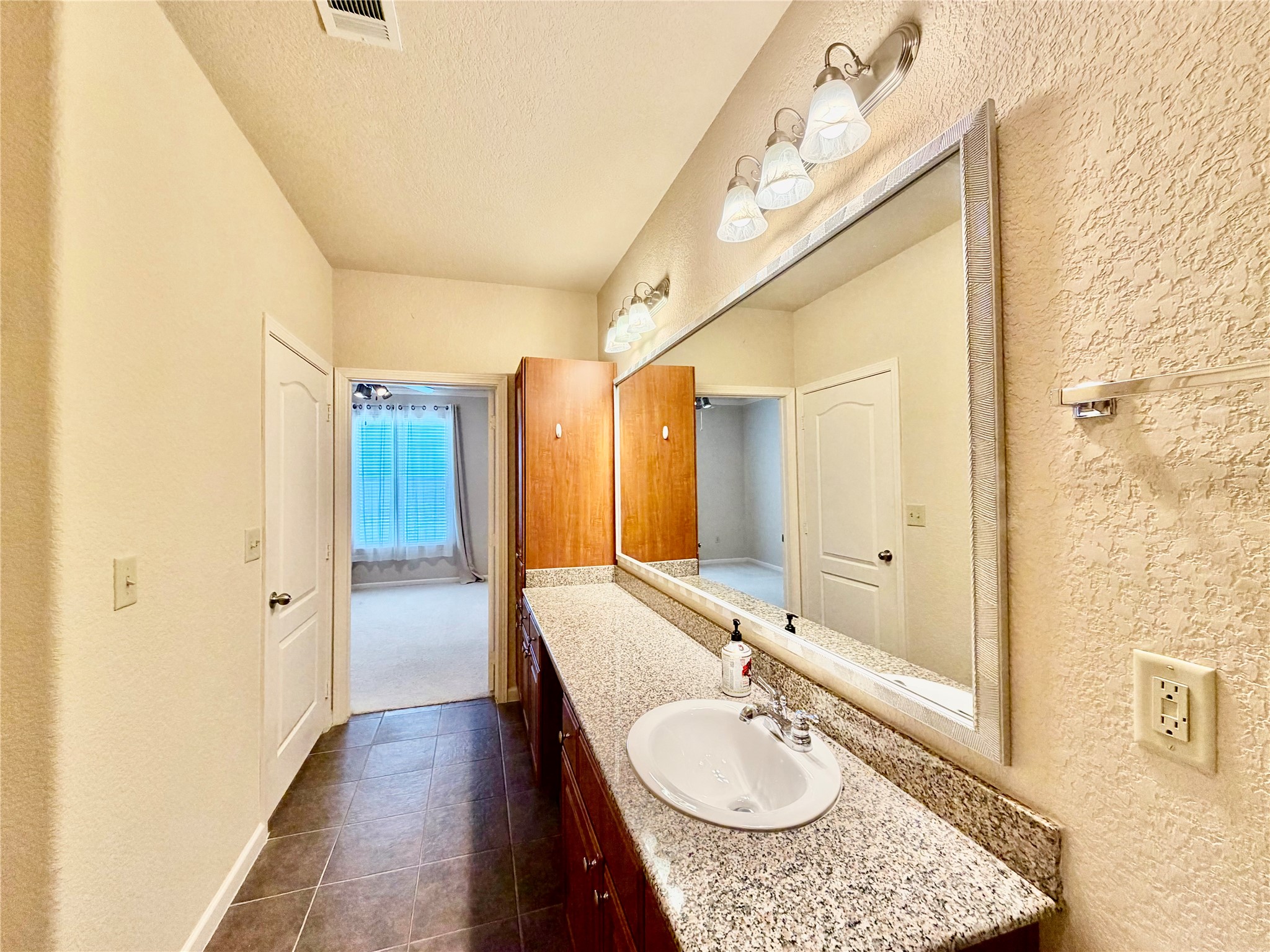 1711 Old Spanish Trail 407 Property Photo 8