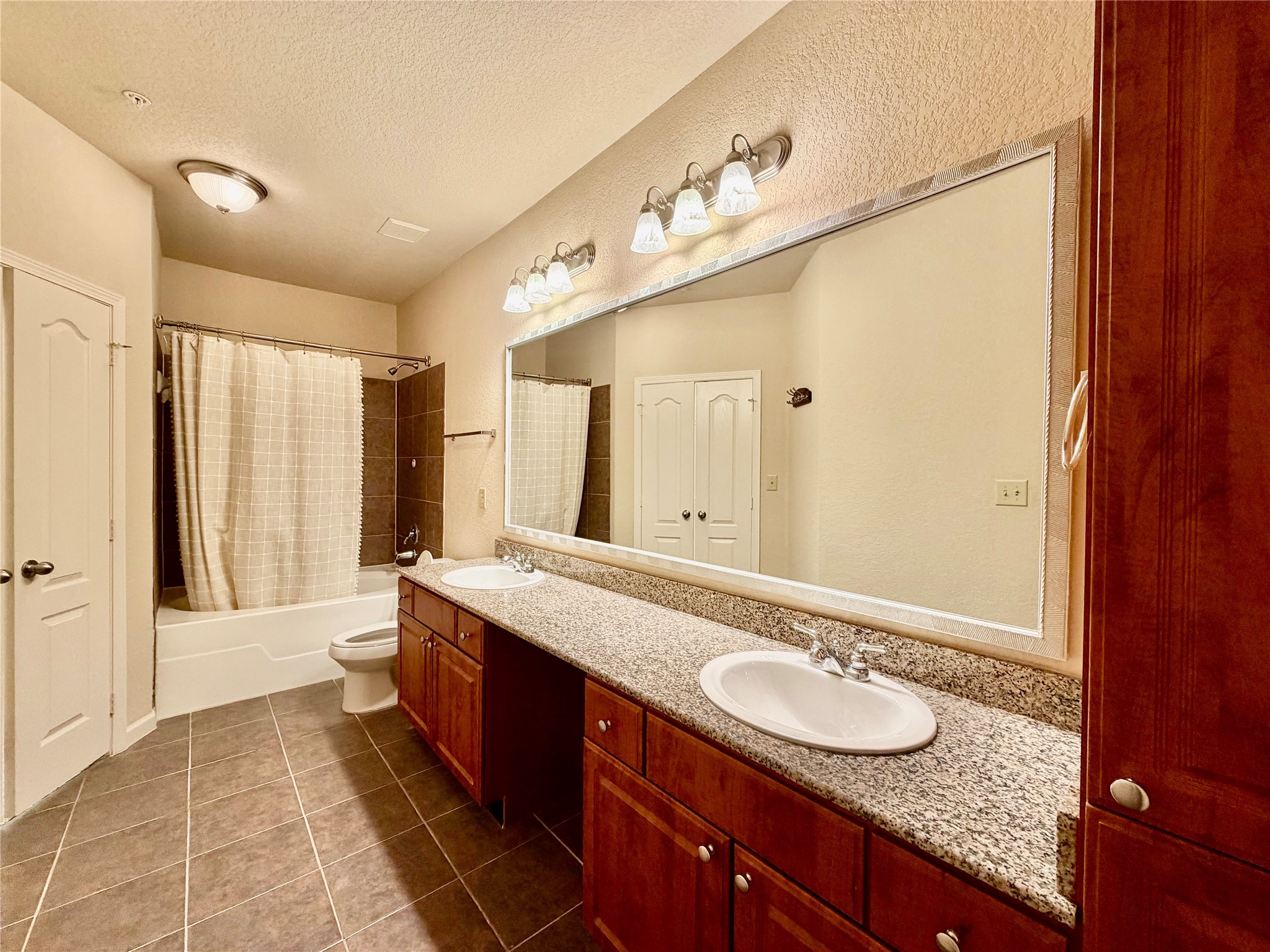 1711 Old Spanish Trail 407 Property Photo 17