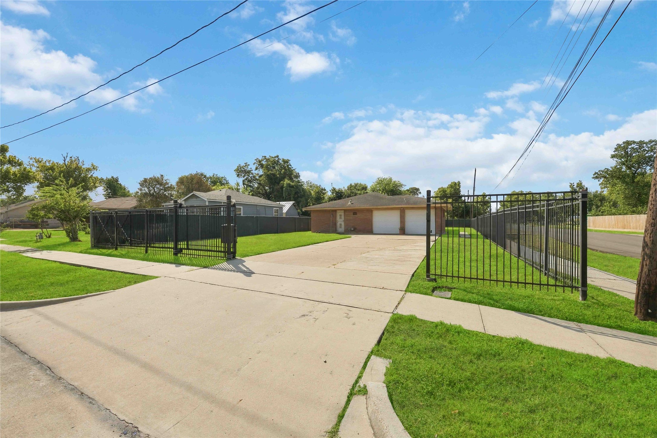 6202 Crane Street Property Photo 1
