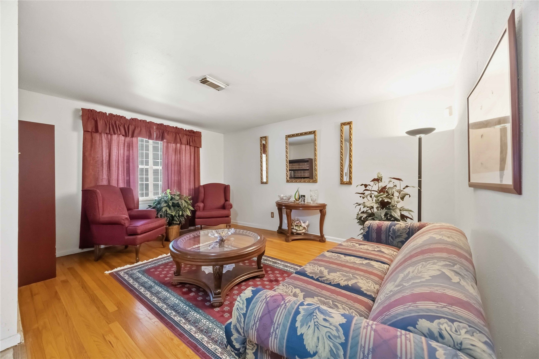 6202 Crane Street Property Photo 3