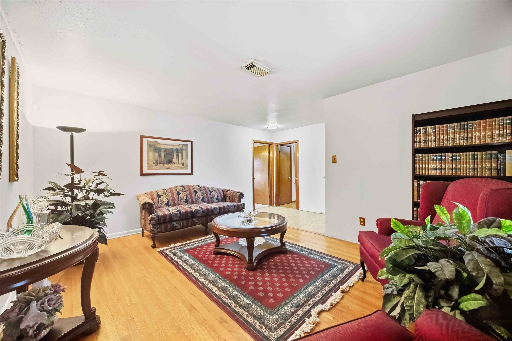 6202 Crane Street Property Photo 4