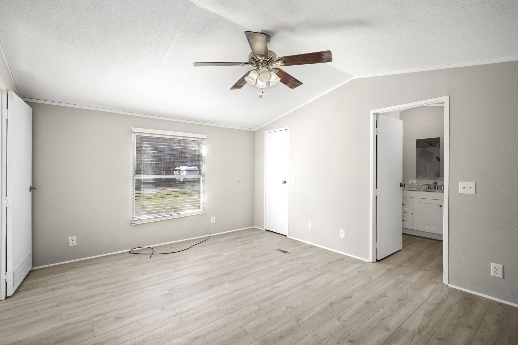 151 Water Oak Drive Property Photo 6
