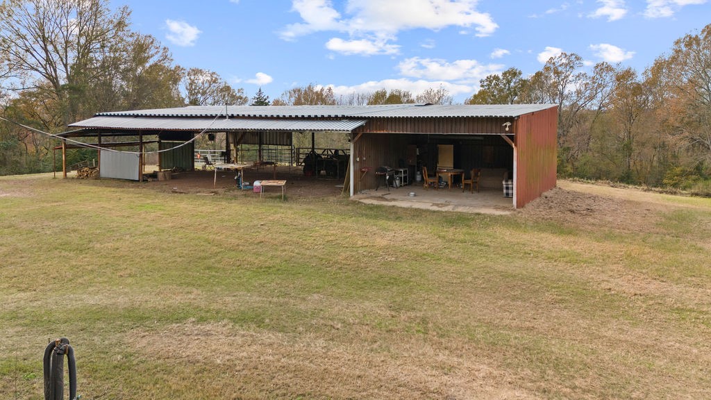 1102 Cr 4111 Property Photo 4