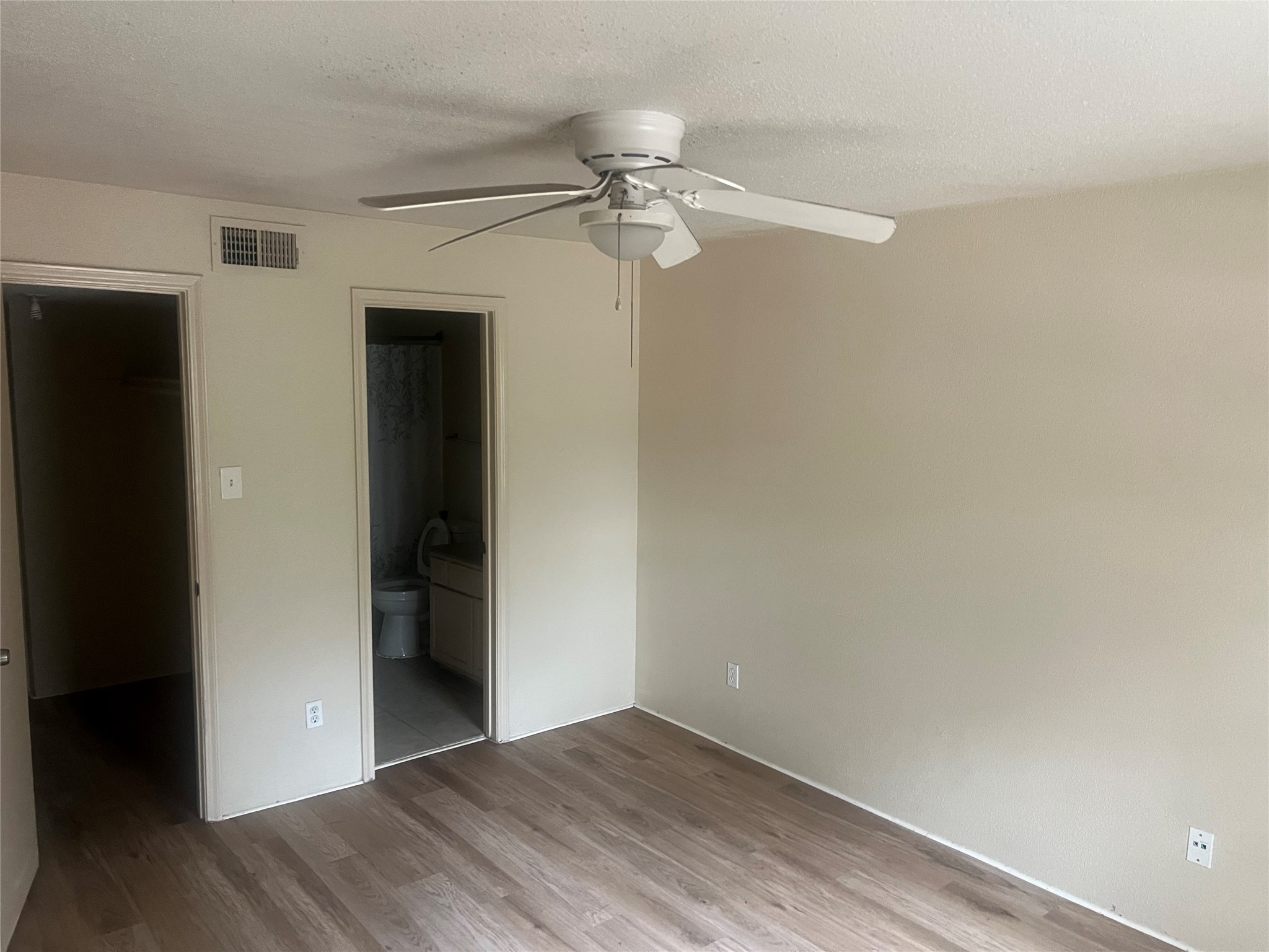 10737 Braes Bend Drive Property Photo 5