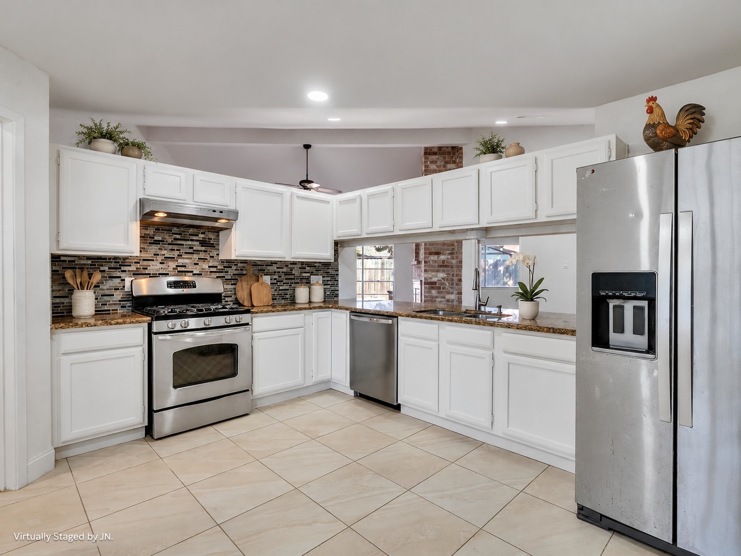 3206 Lindenfield Drive Property Photo 4