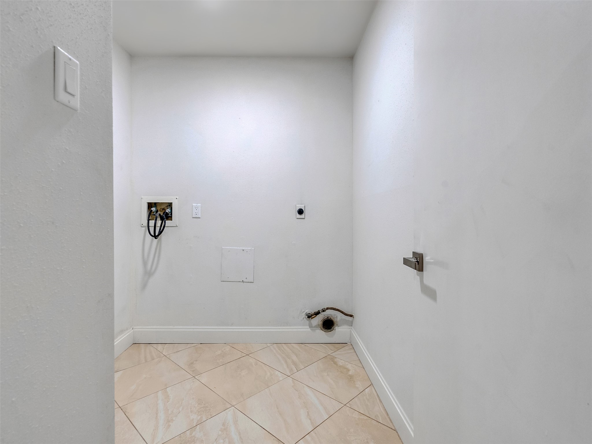 3206 Lindenfield Drive Property Photo 15