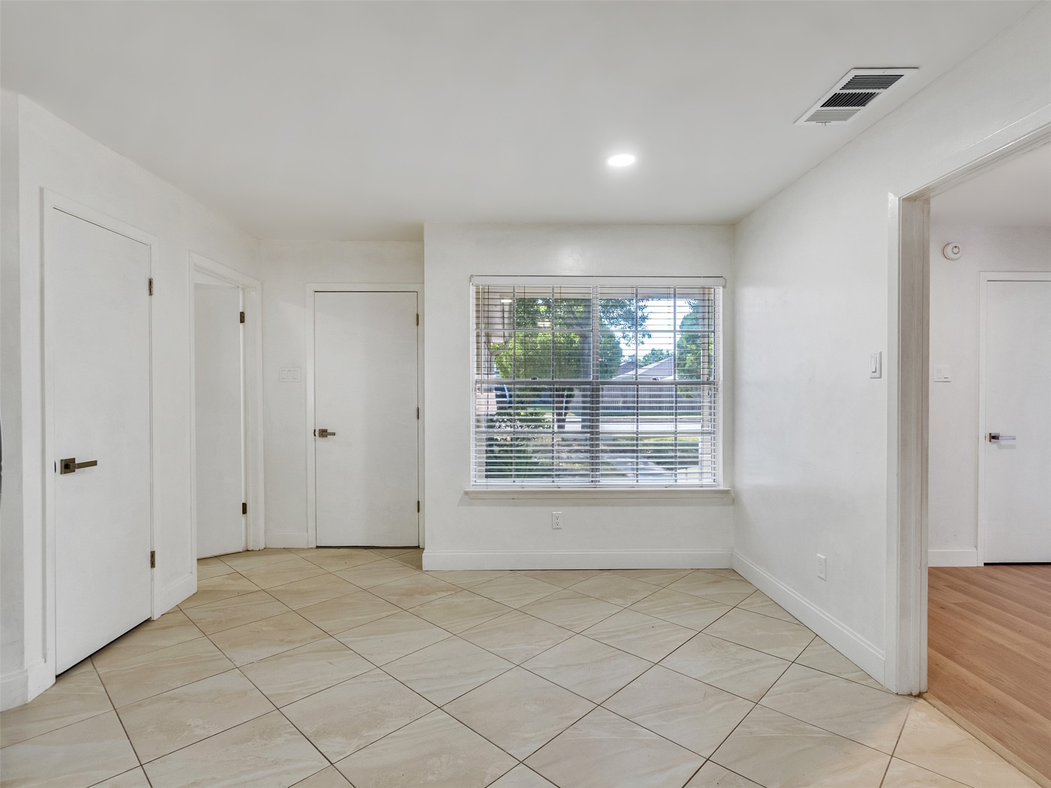 3206 Lindenfield Drive Property Photo 16