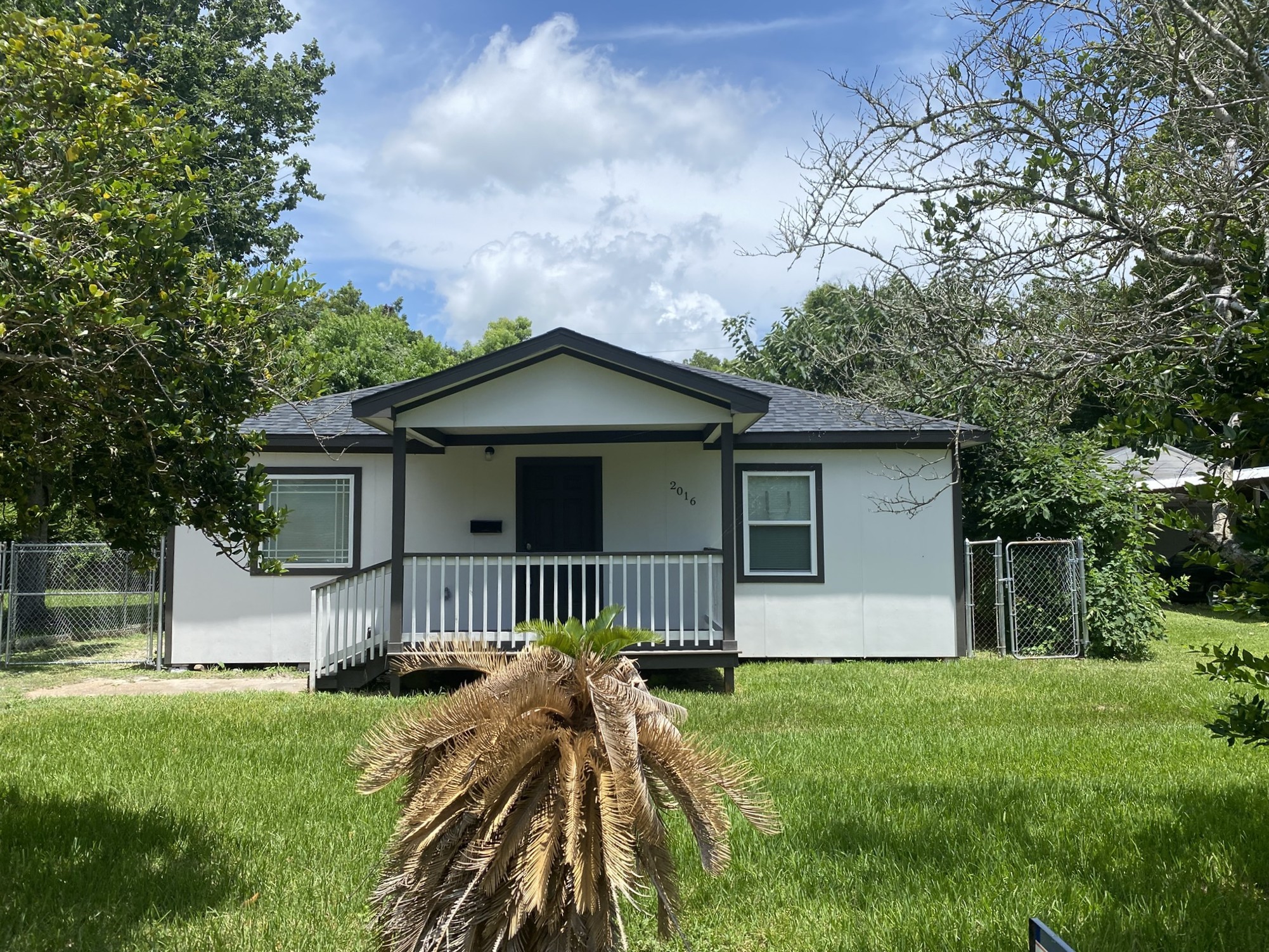 2016 Magnolia Drive Property Photo 2