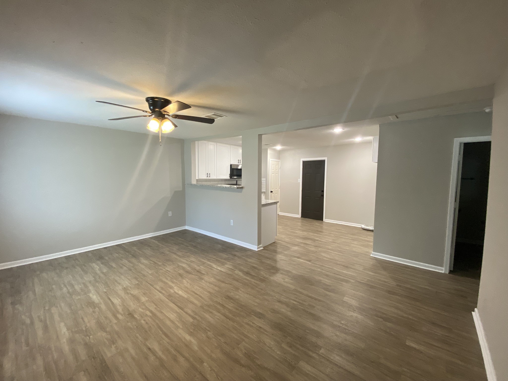 2016 Magnolia Drive Property Photo 6