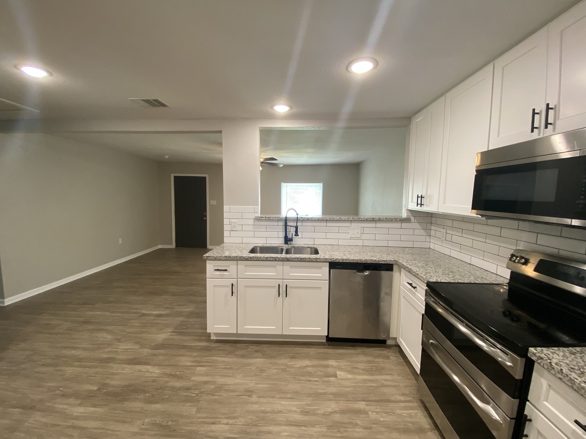 2016 Magnolia Drive Property Photo 14