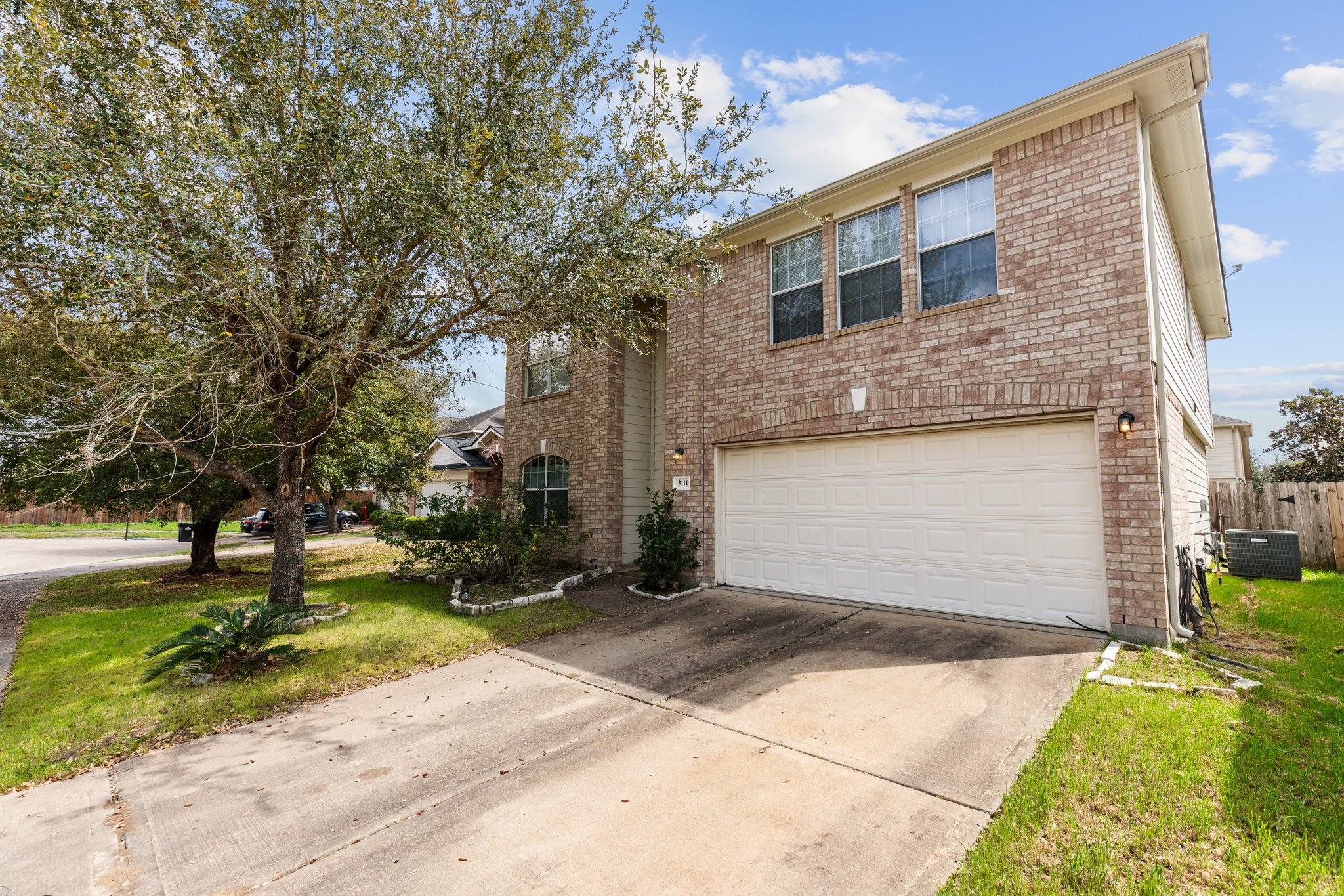 3111 Holly Ranch Drive Property Photo 2