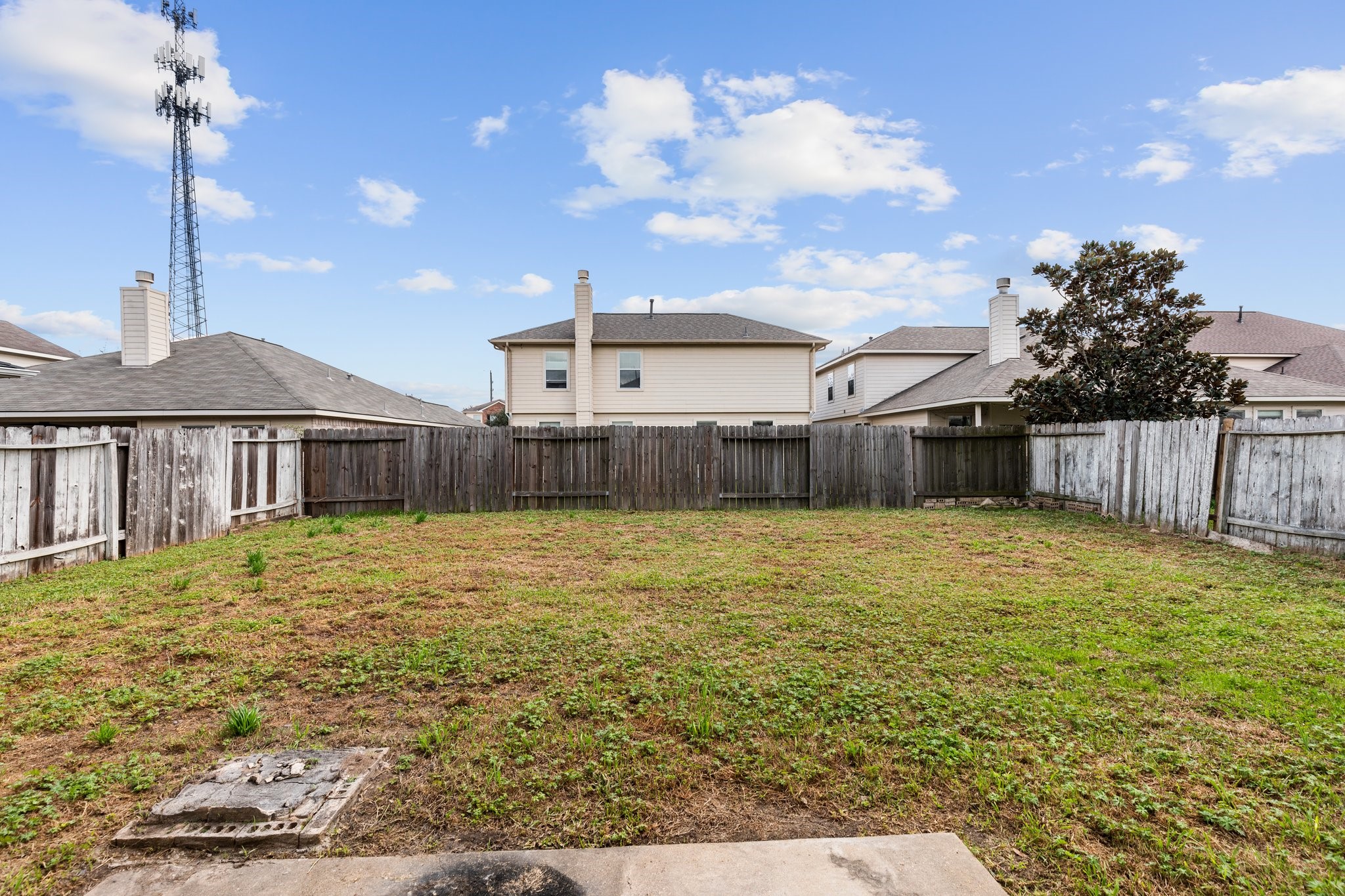 3111 Holly Ranch Drive Property Photo 4