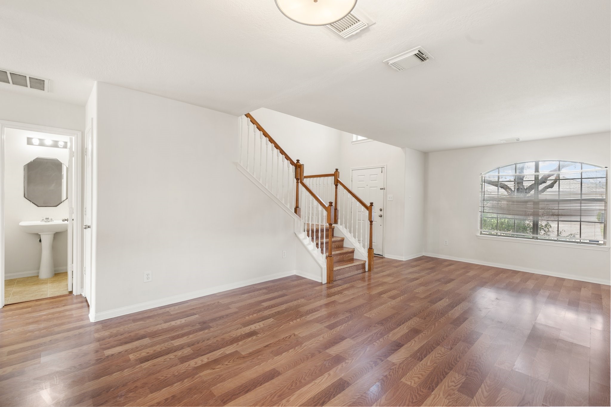 3111 Holly Ranch Drive Property Photo 8