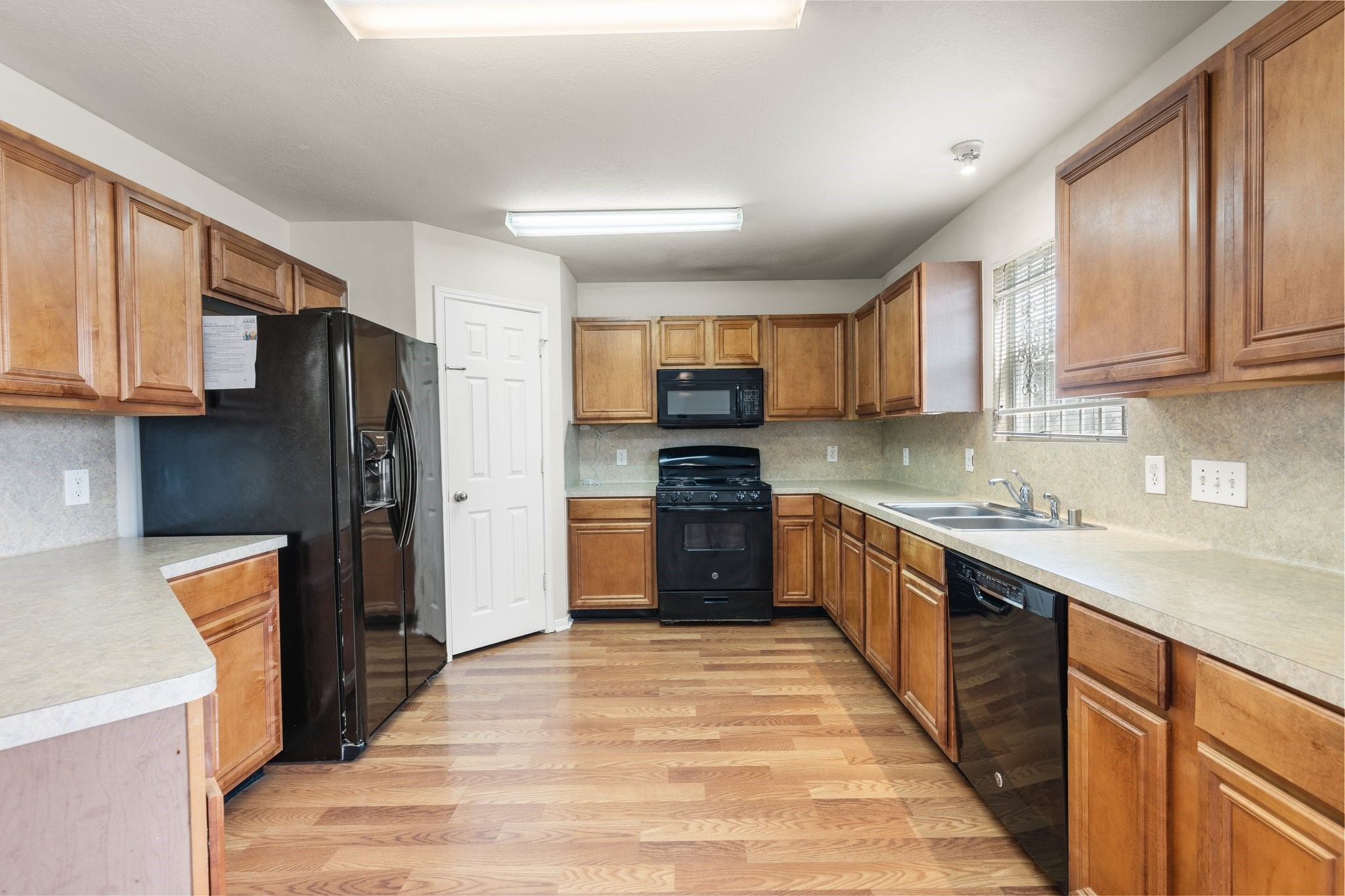 3111 Holly Ranch Drive Property Photo 12