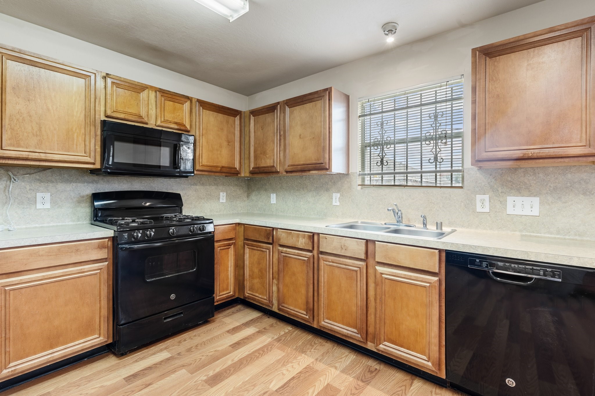 3111 Holly Ranch Drive Property Photo 14