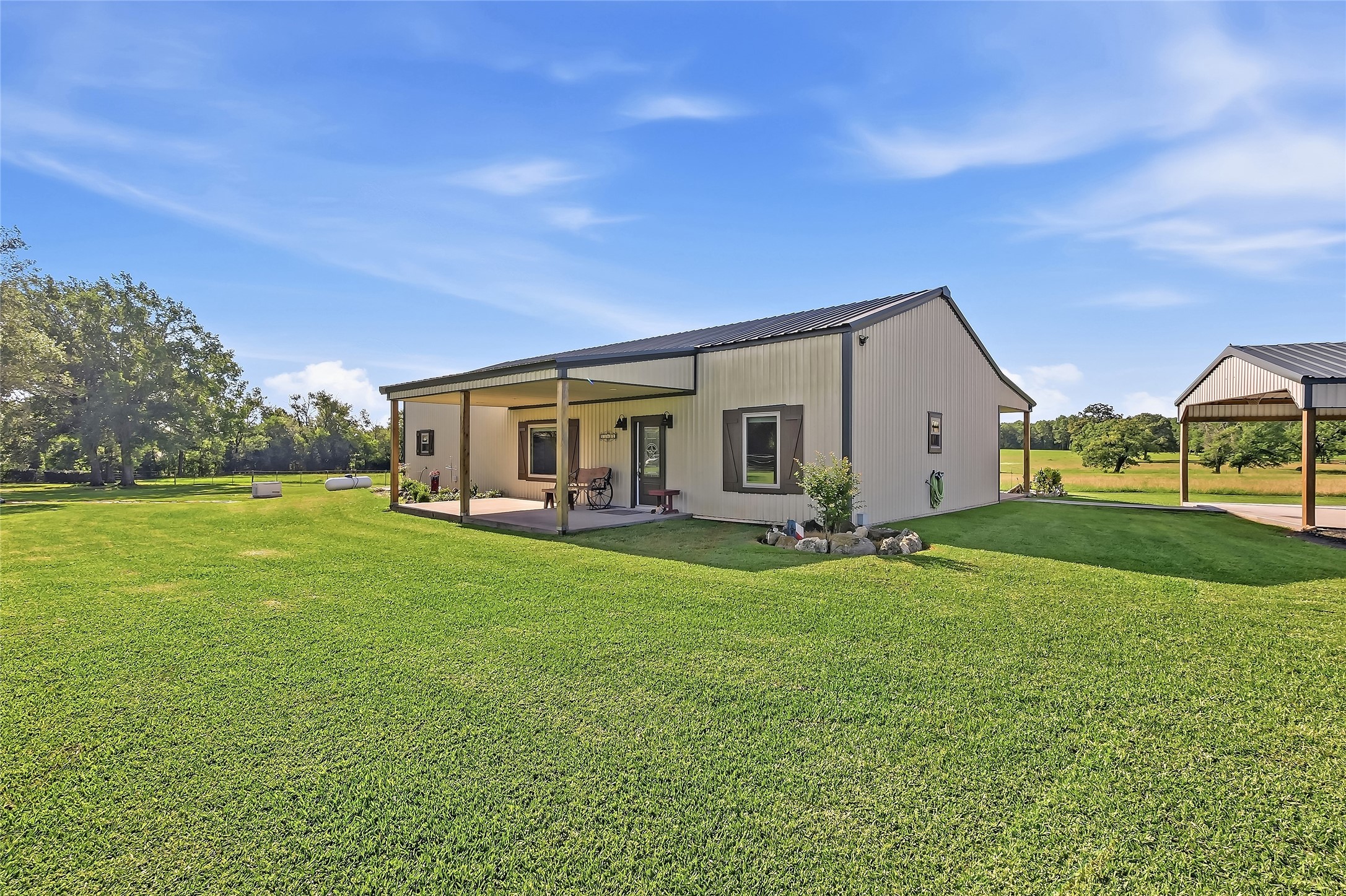 11082 Us Highway 75 S Property Photo 3
