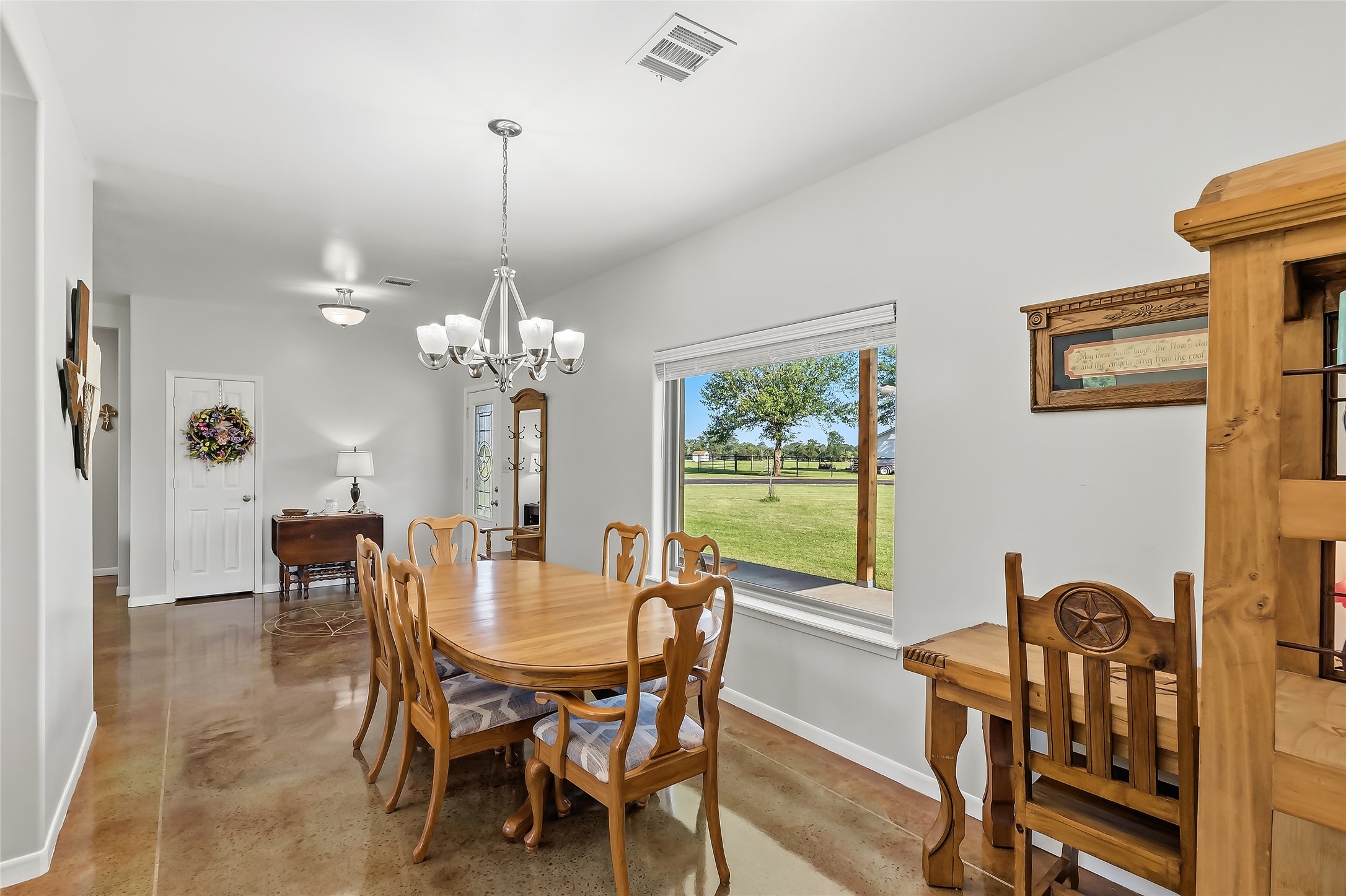 11082 Us Highway 75 S Property Photo 5