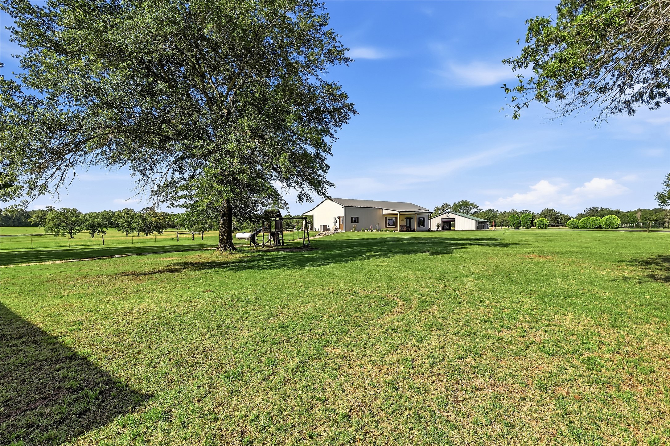 11082 Us Highway 75 S Property Photo 34