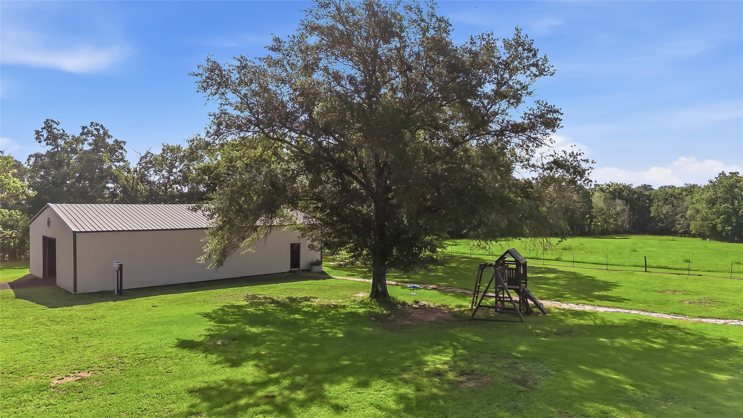 11082 Us Highway 75 S Property Photo 35