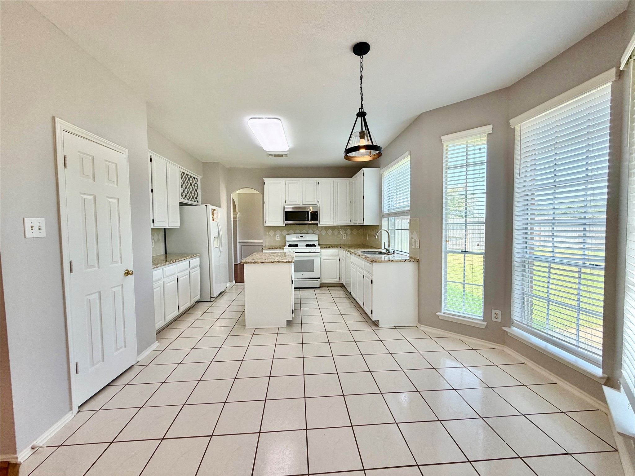 4614 Forest Home Drive Property Photo 15