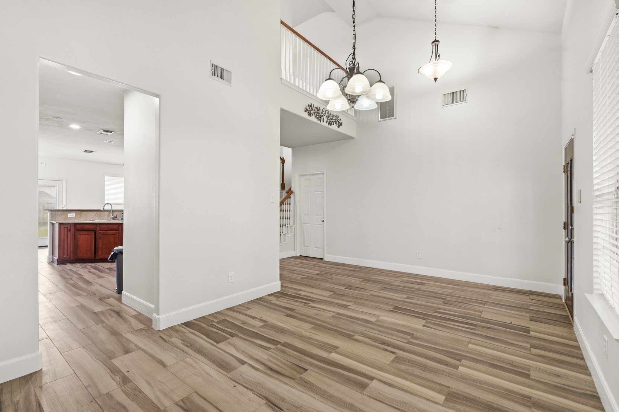 15238 Olmstead Park Drive Property Photo 7