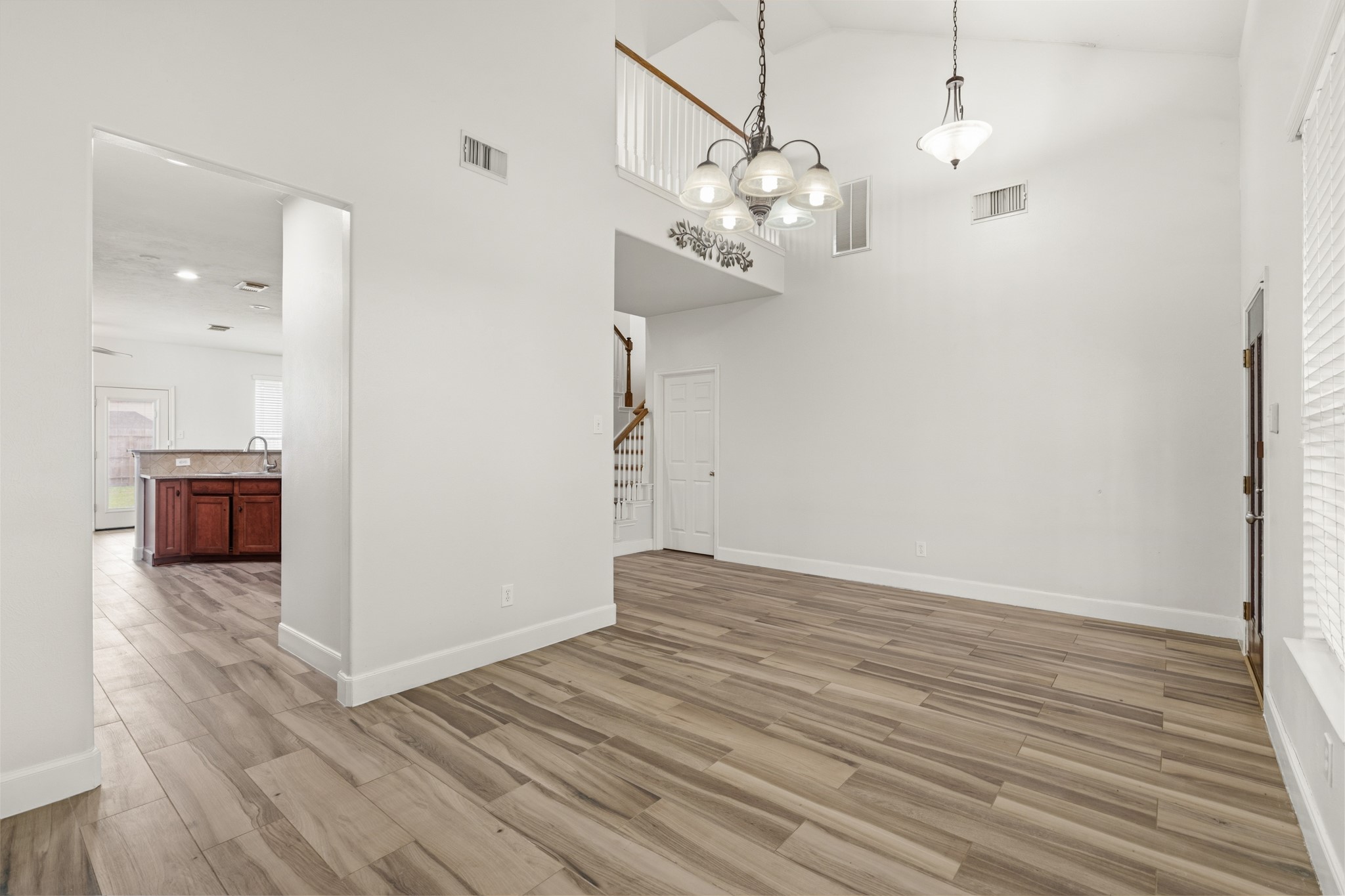 15238 Olmstead Park Drive Property Photo 8