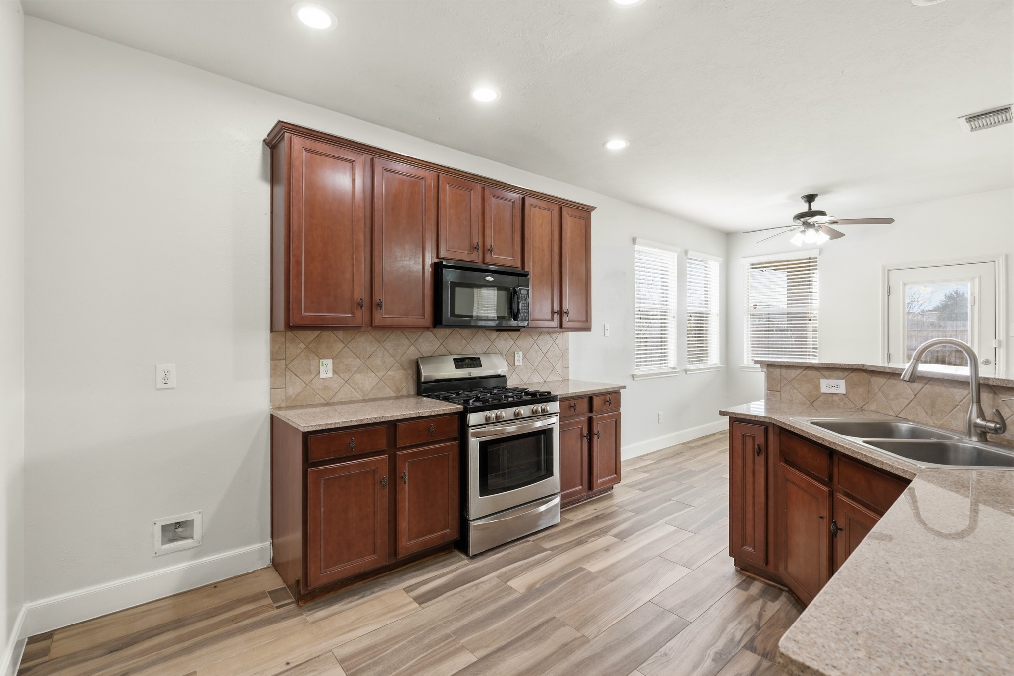 15238 Olmstead Park Drive Property Photo 10