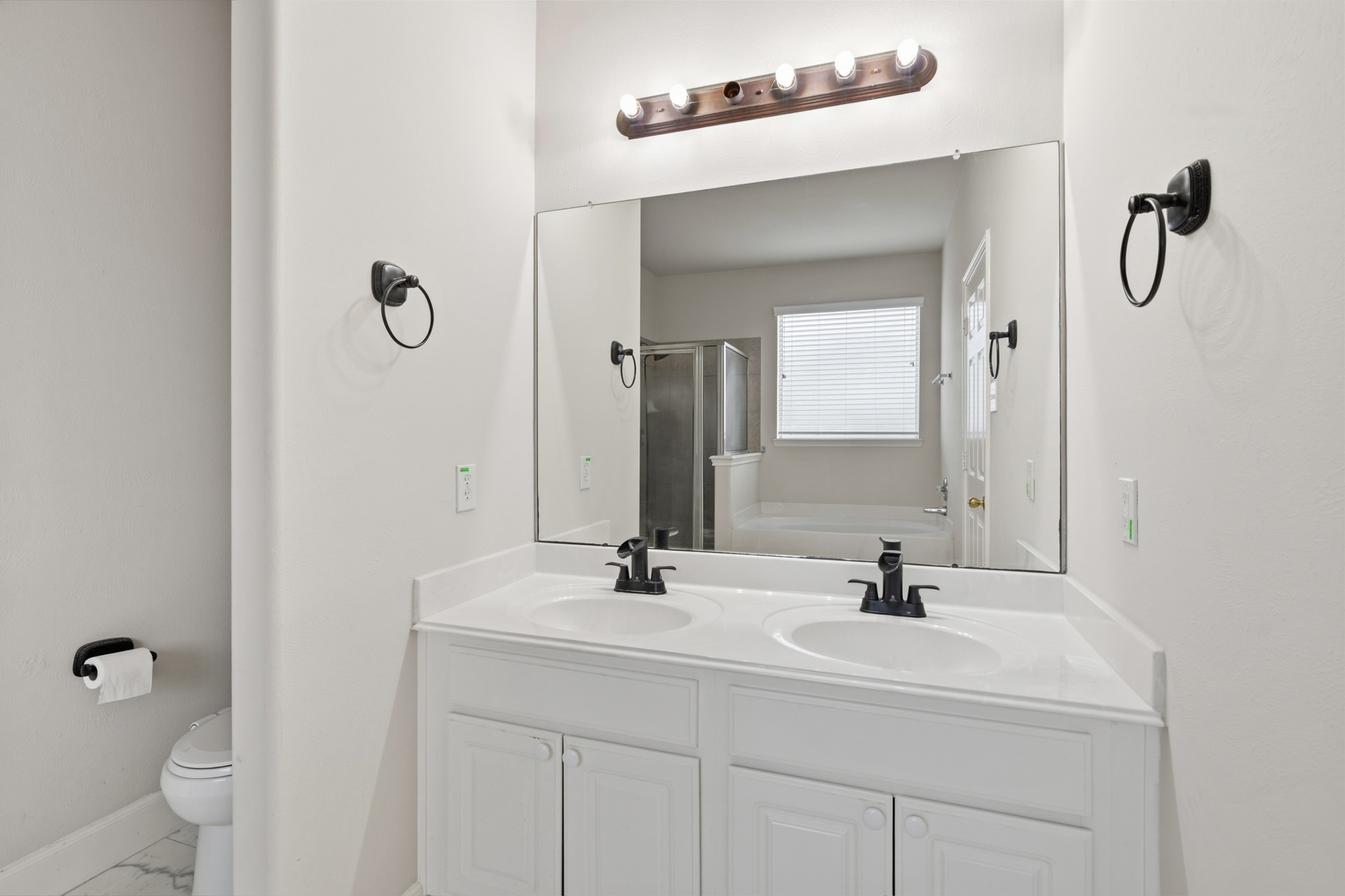 15238 Olmstead Park Drive Property Photo 20
