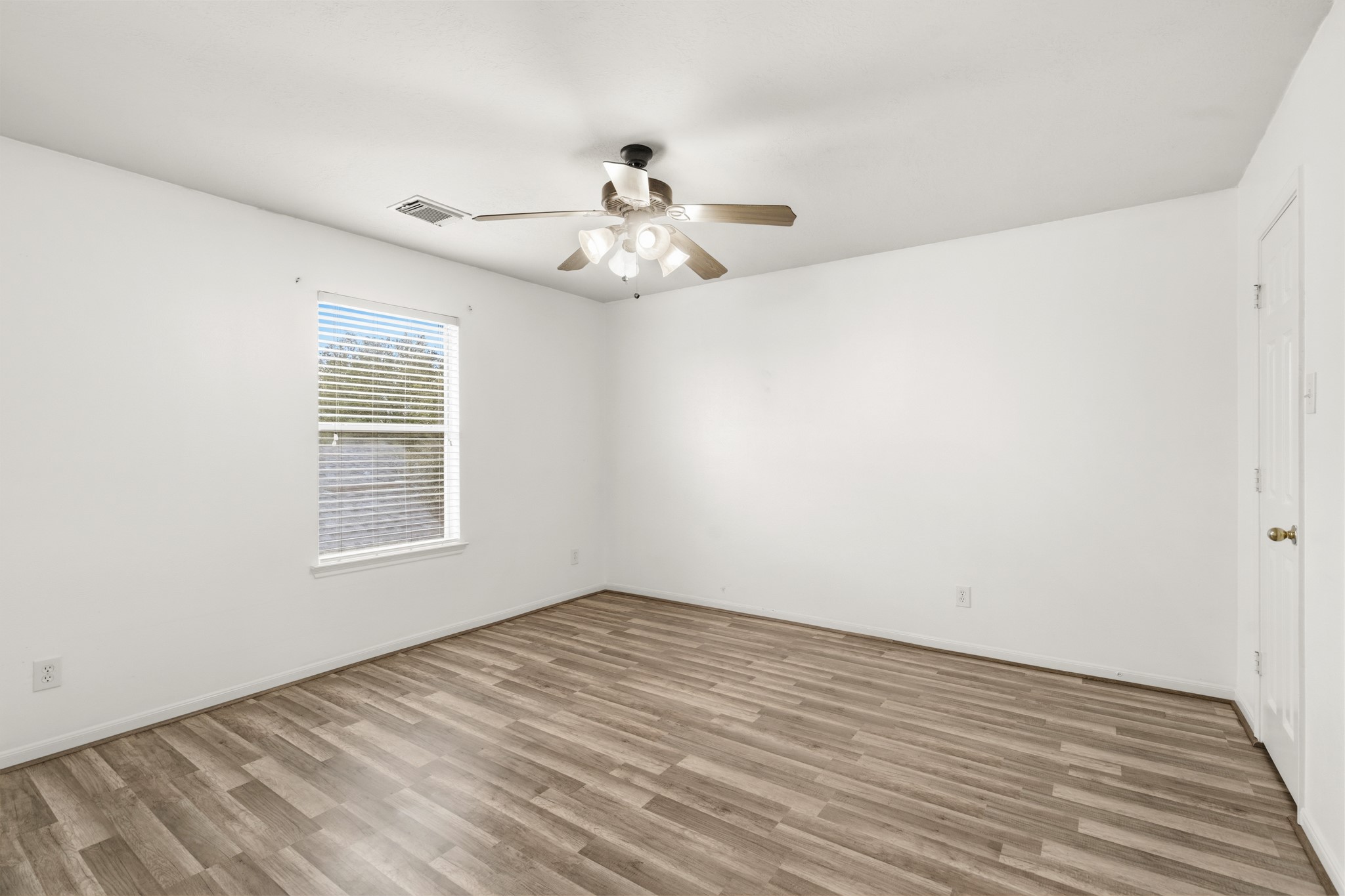 15238 Olmstead Park Drive Property Photo 28